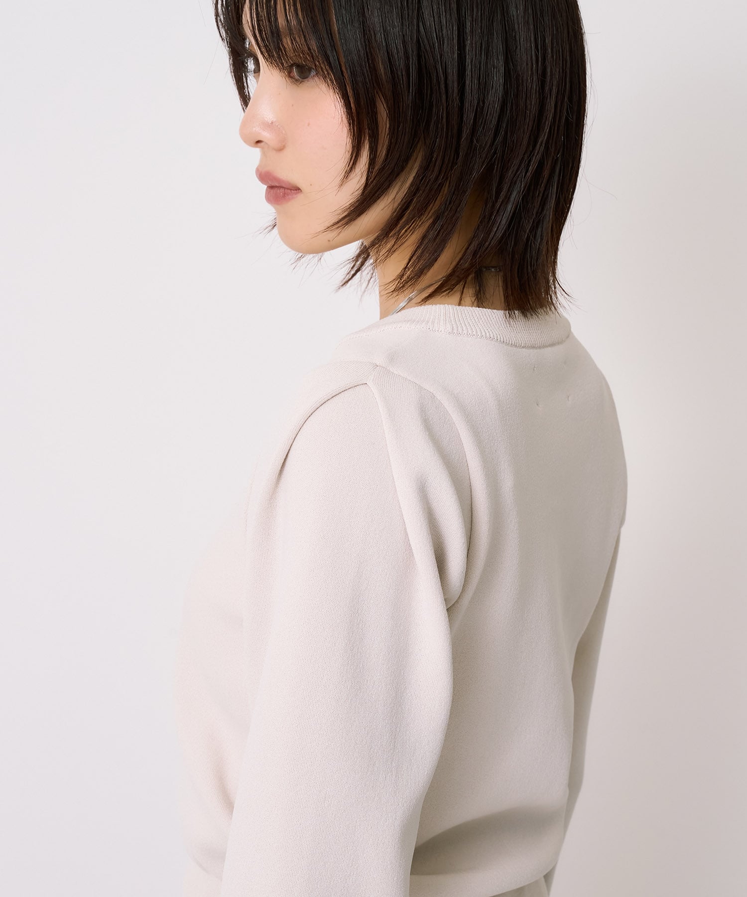 ショルダータックニットトップス