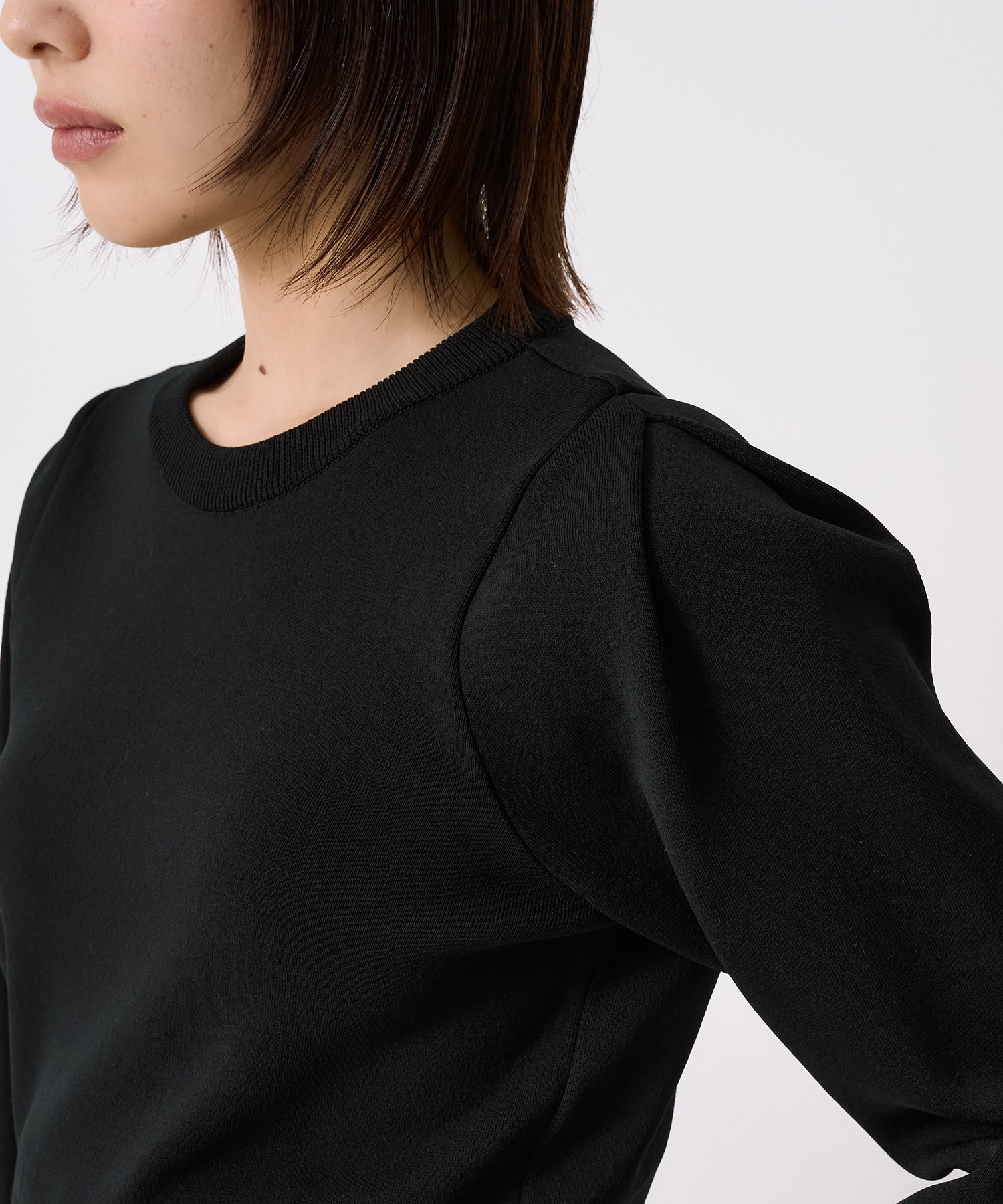 ショルダータックニットトップス