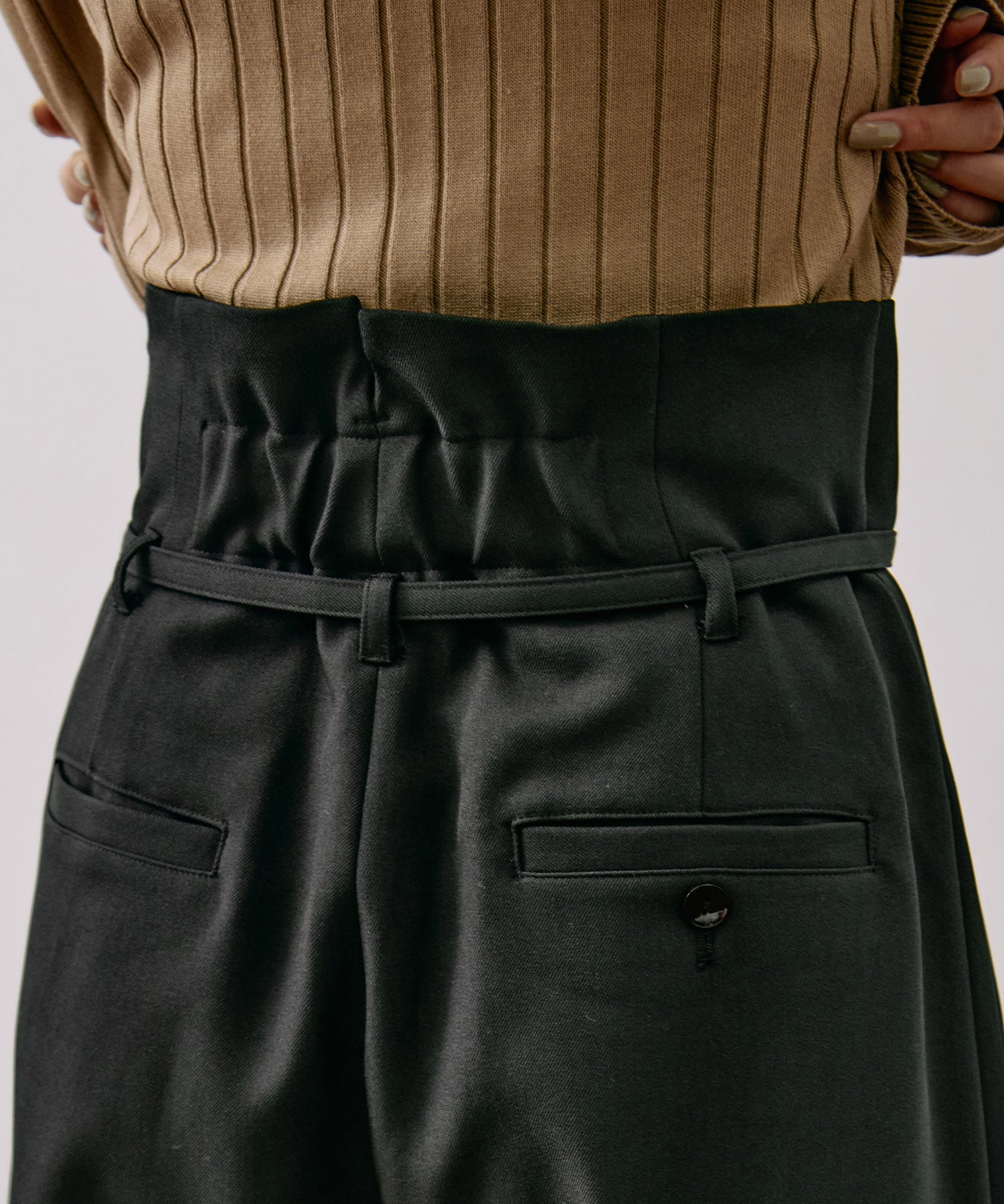 〈残りわずか〉HAKAMAアシメワイドパンツ