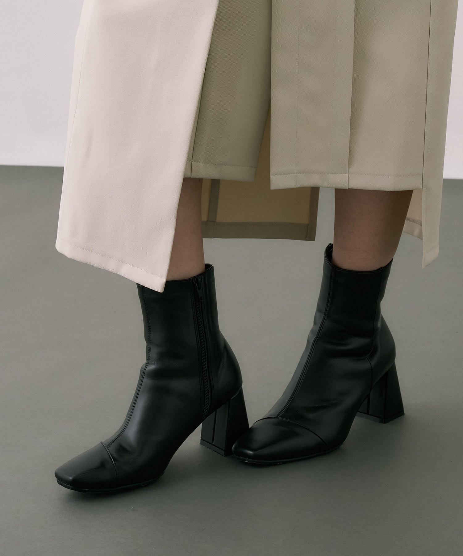 スリムエフェクトタイトスカート