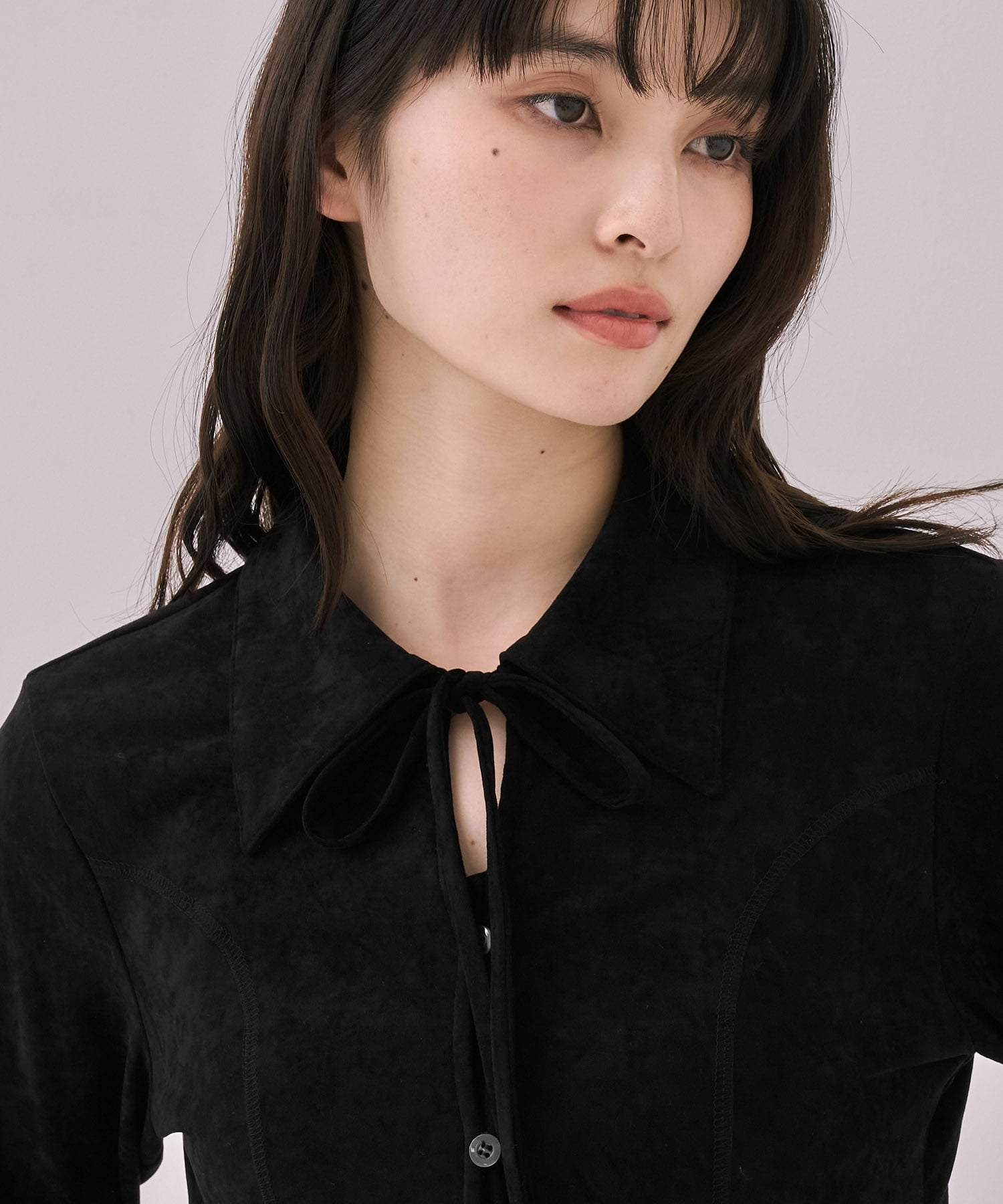 スリットネックベロアシャツ