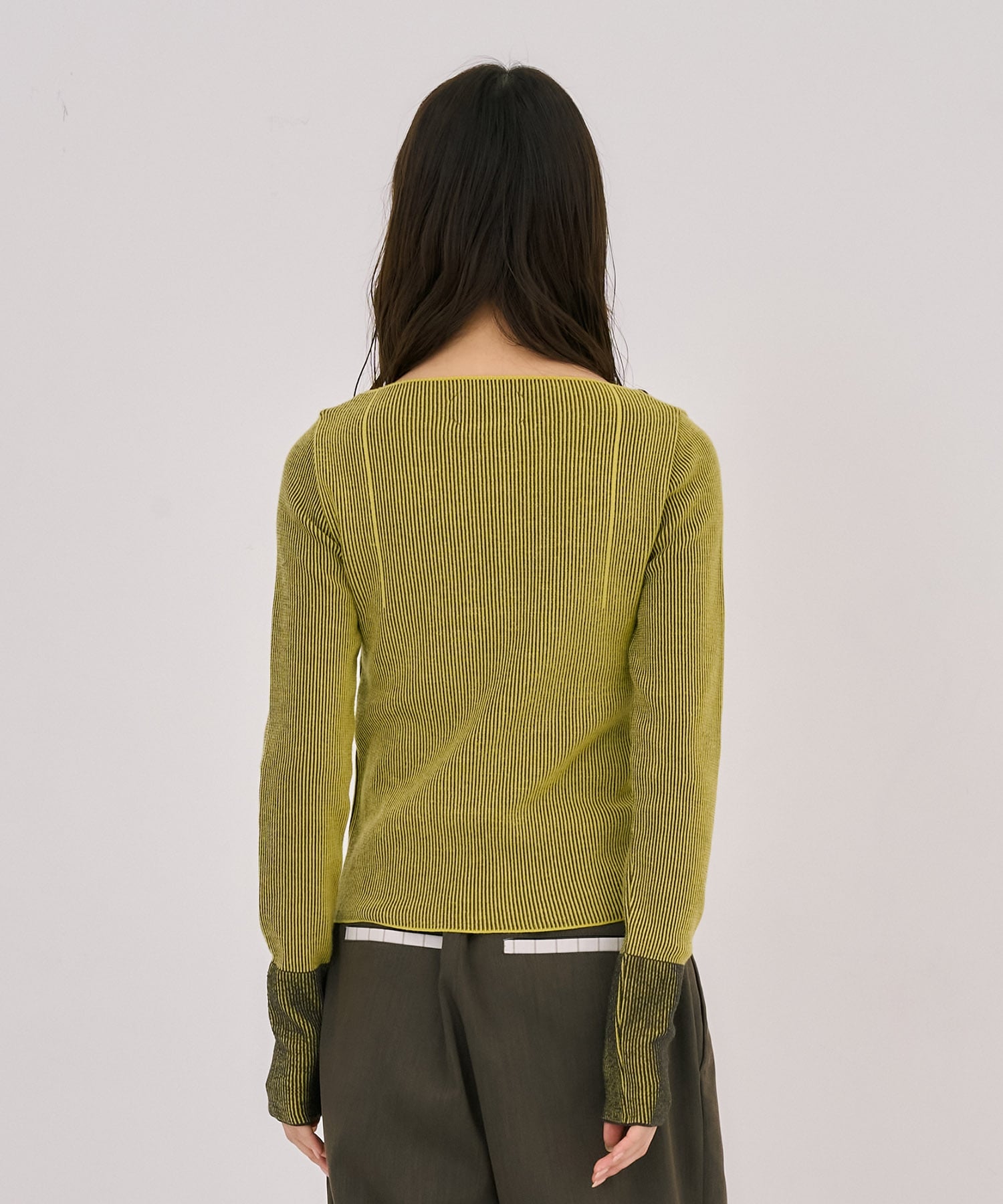 Wカラーレイヤーニット