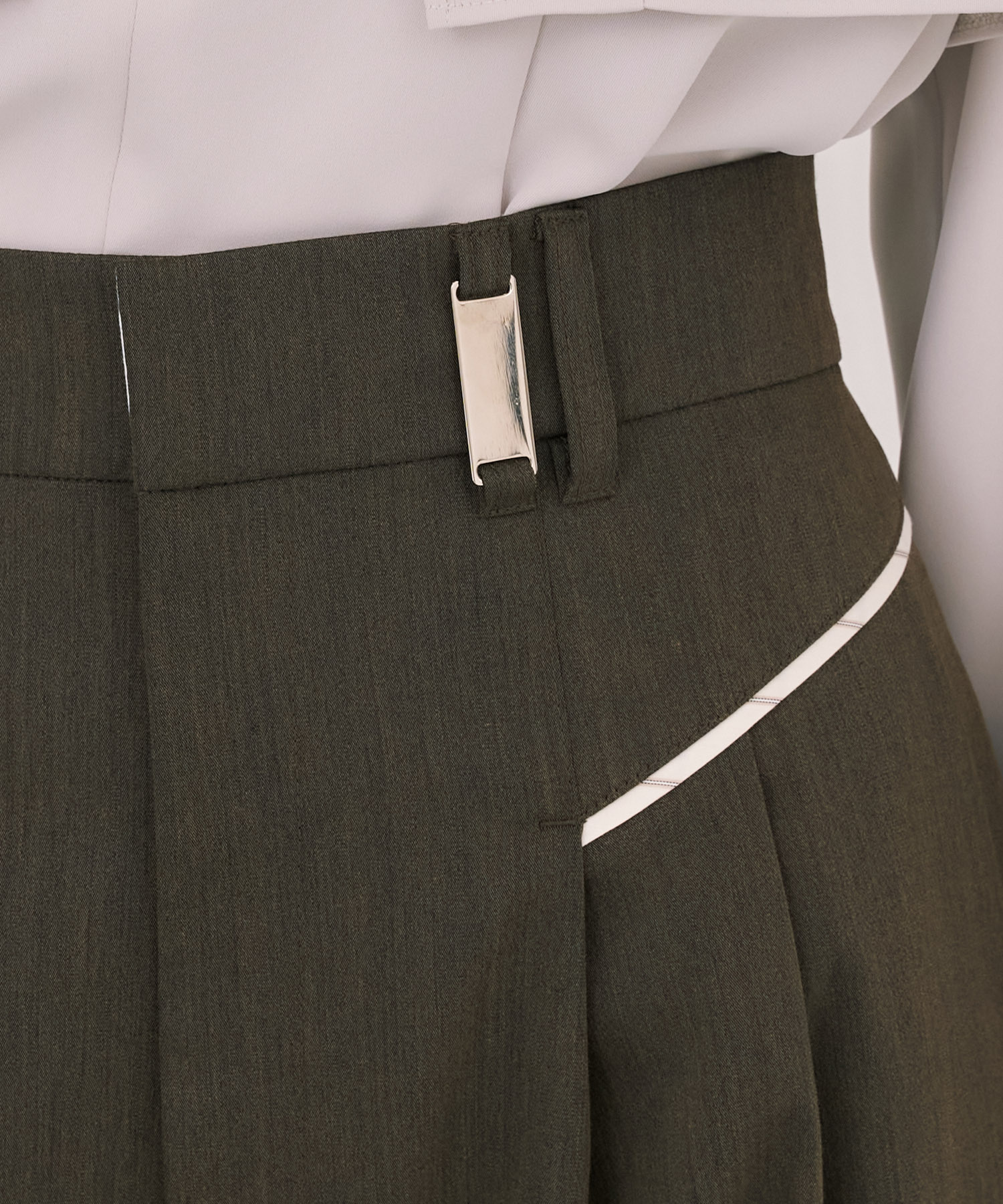 プレートループパンツ