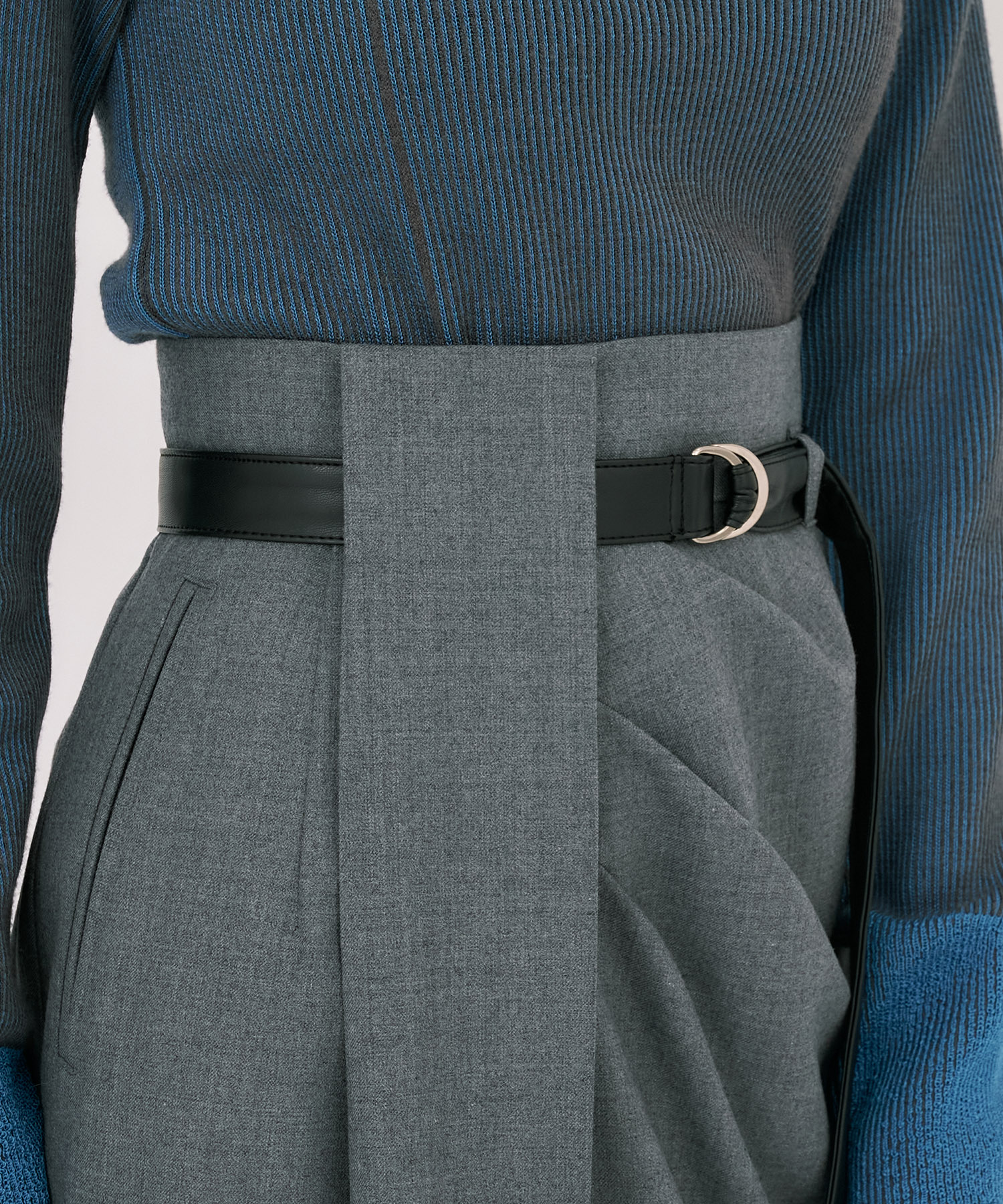 タックドレープアイラインスカート