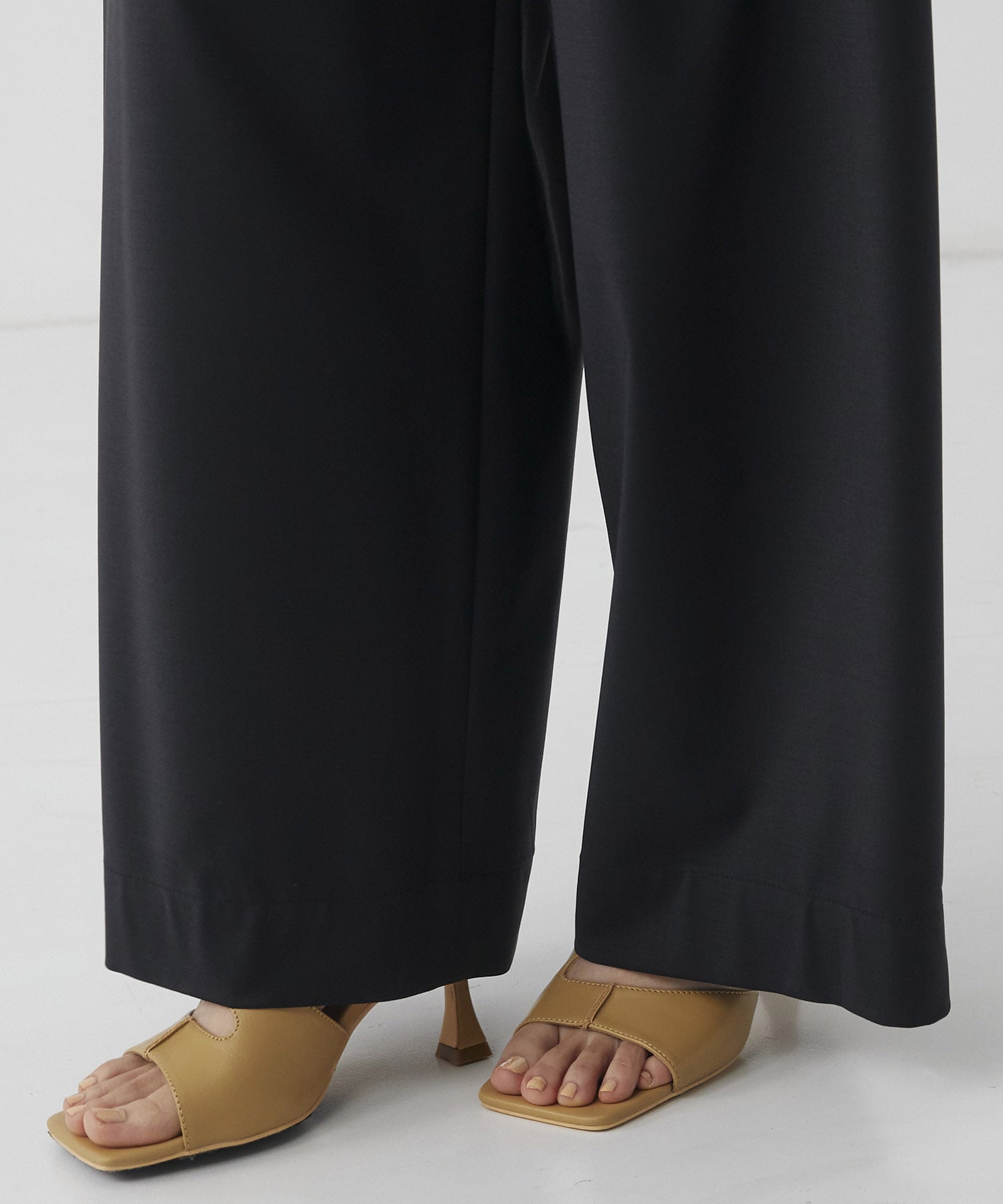 〈再入荷〉Super120s Wool Relax Trousers