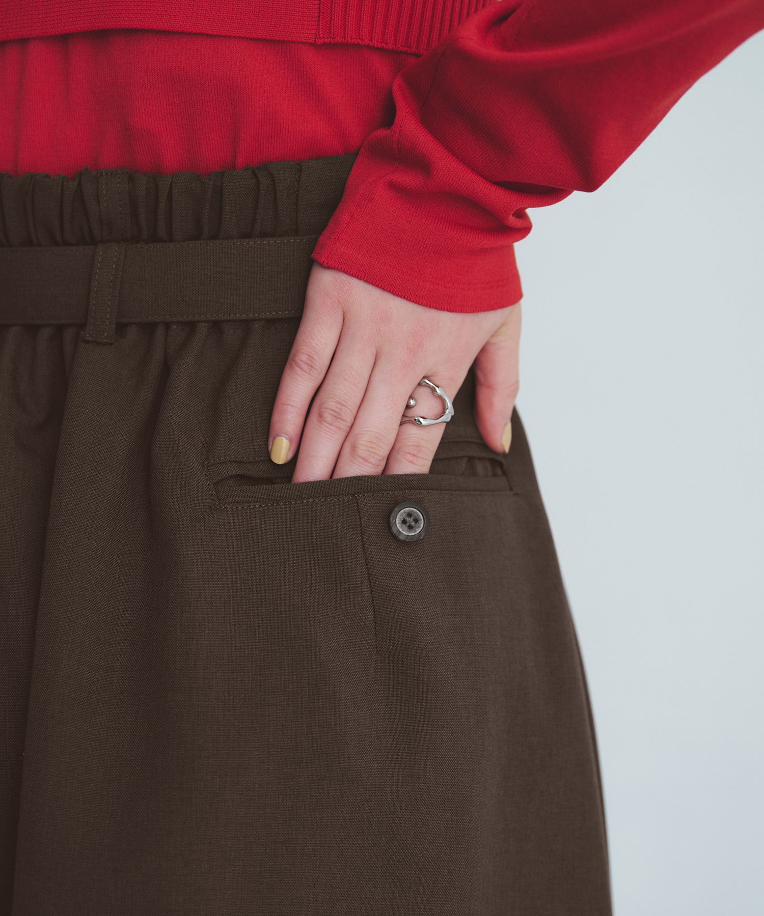 スラントタックホールアシメフレアスカート