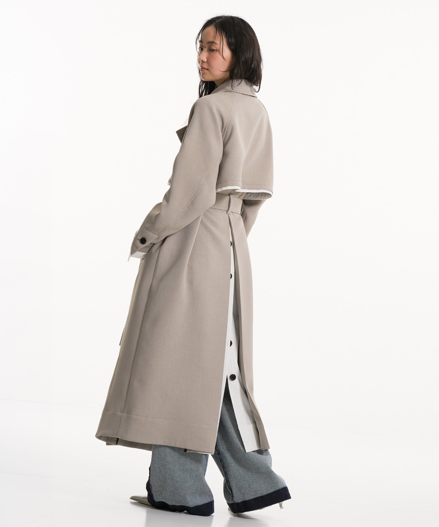 〈残りわずか〉レイヤーディテールトレンチコート