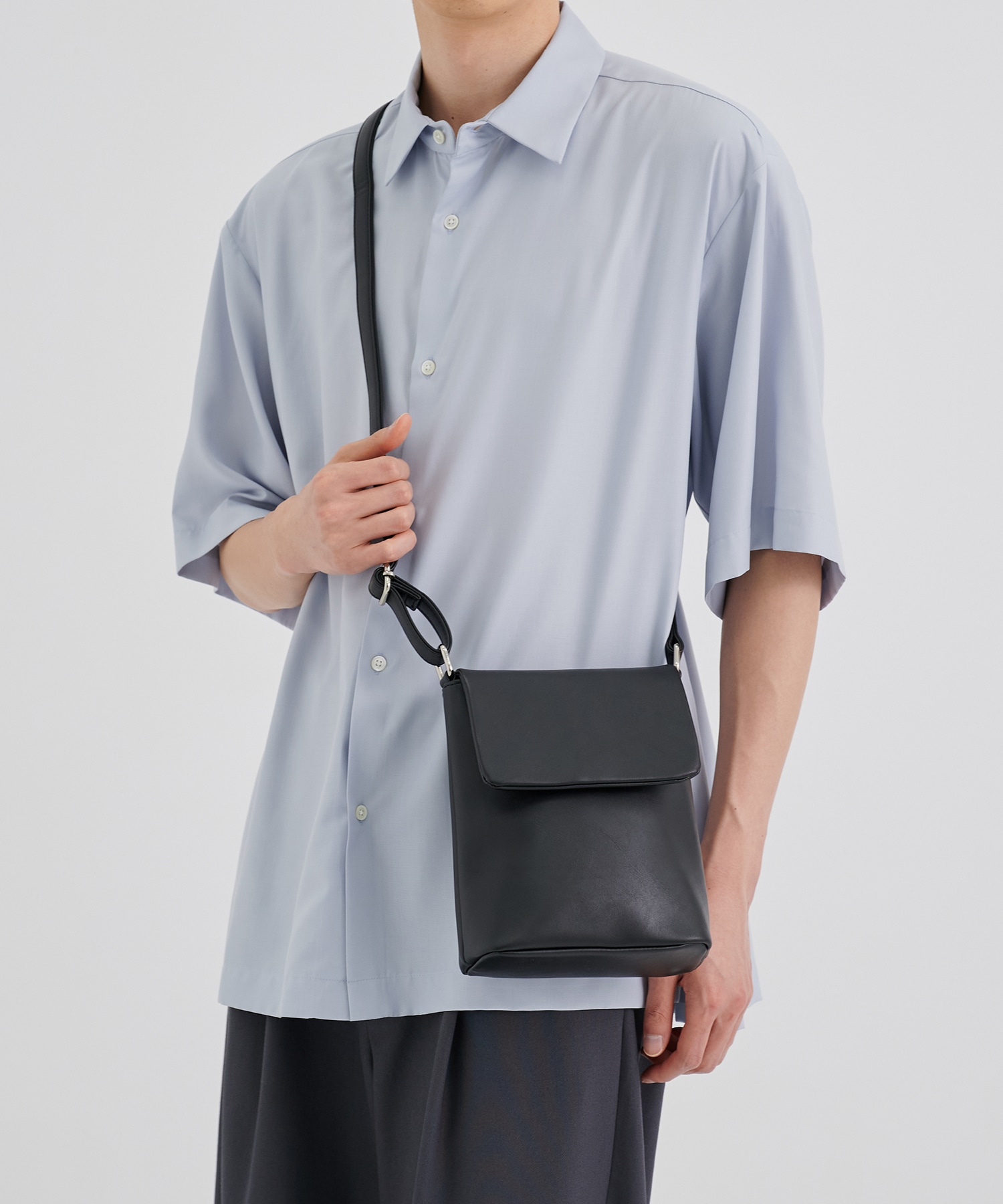 LEATHER SHOULDER MINI BAG
