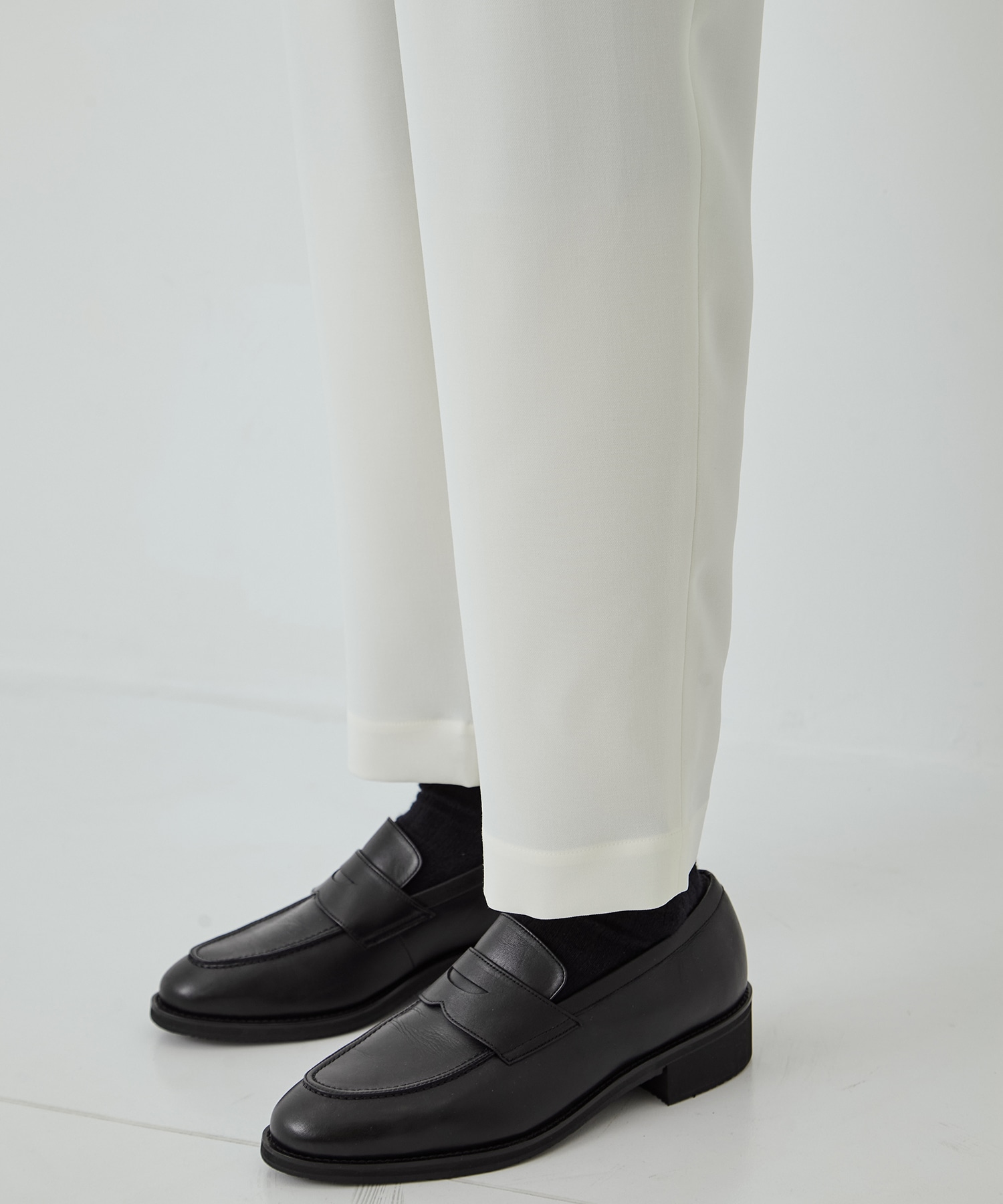 ダブルクロス テーパードパンツ