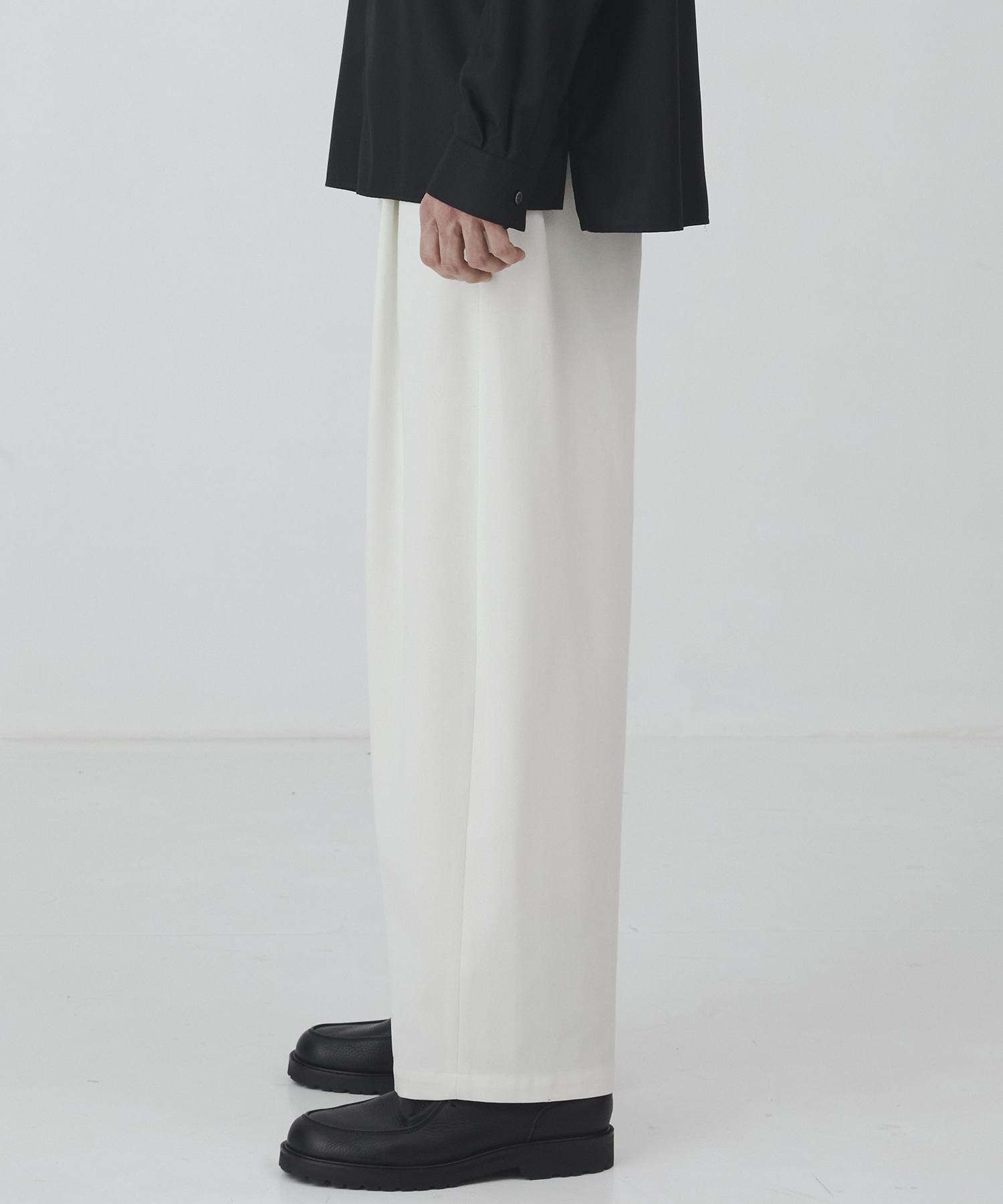 〈2026SS〉ハイツイスト バレルチノパンツ
