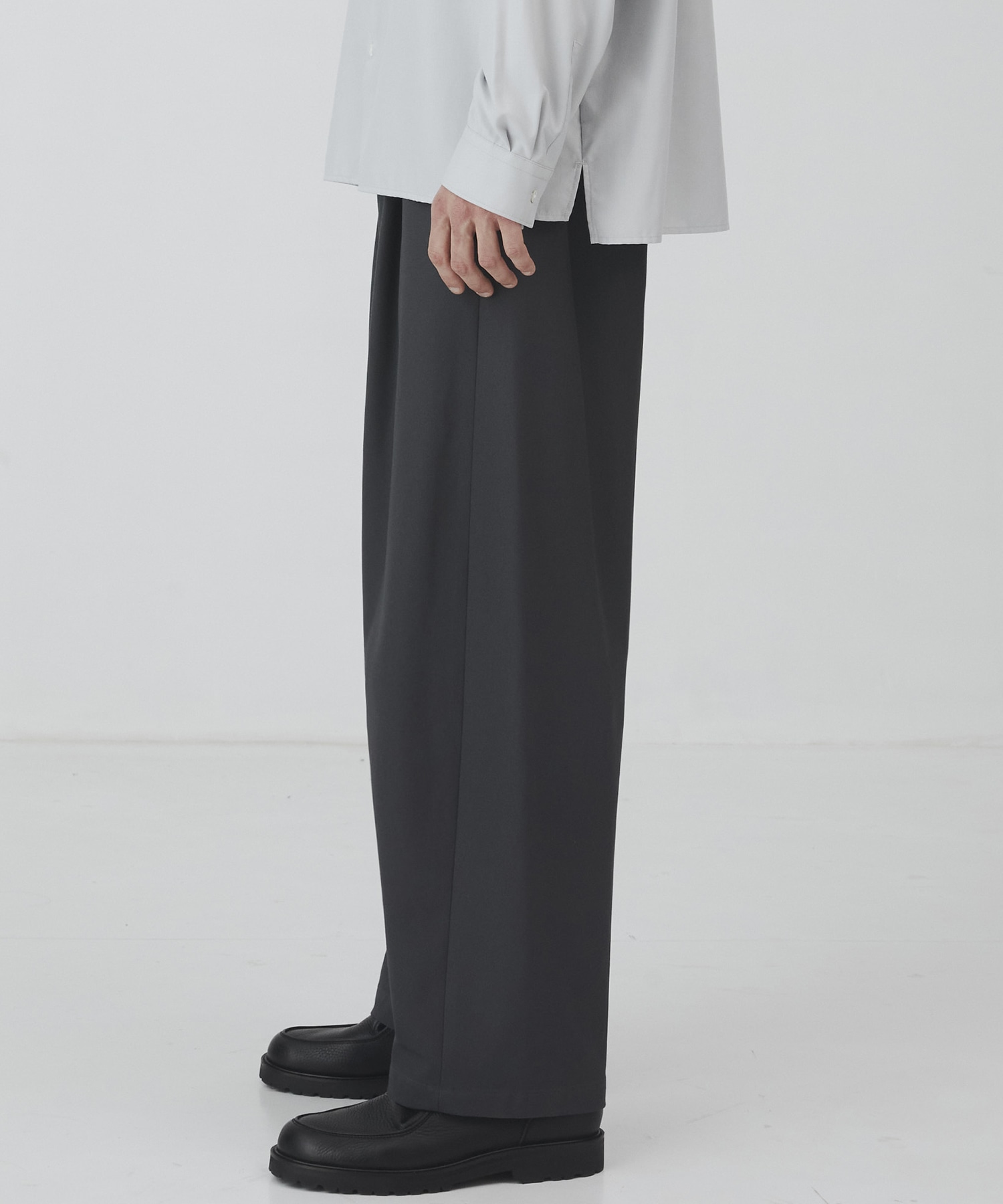 〈2026SS〉ハイツイスト バレルチノパンツ