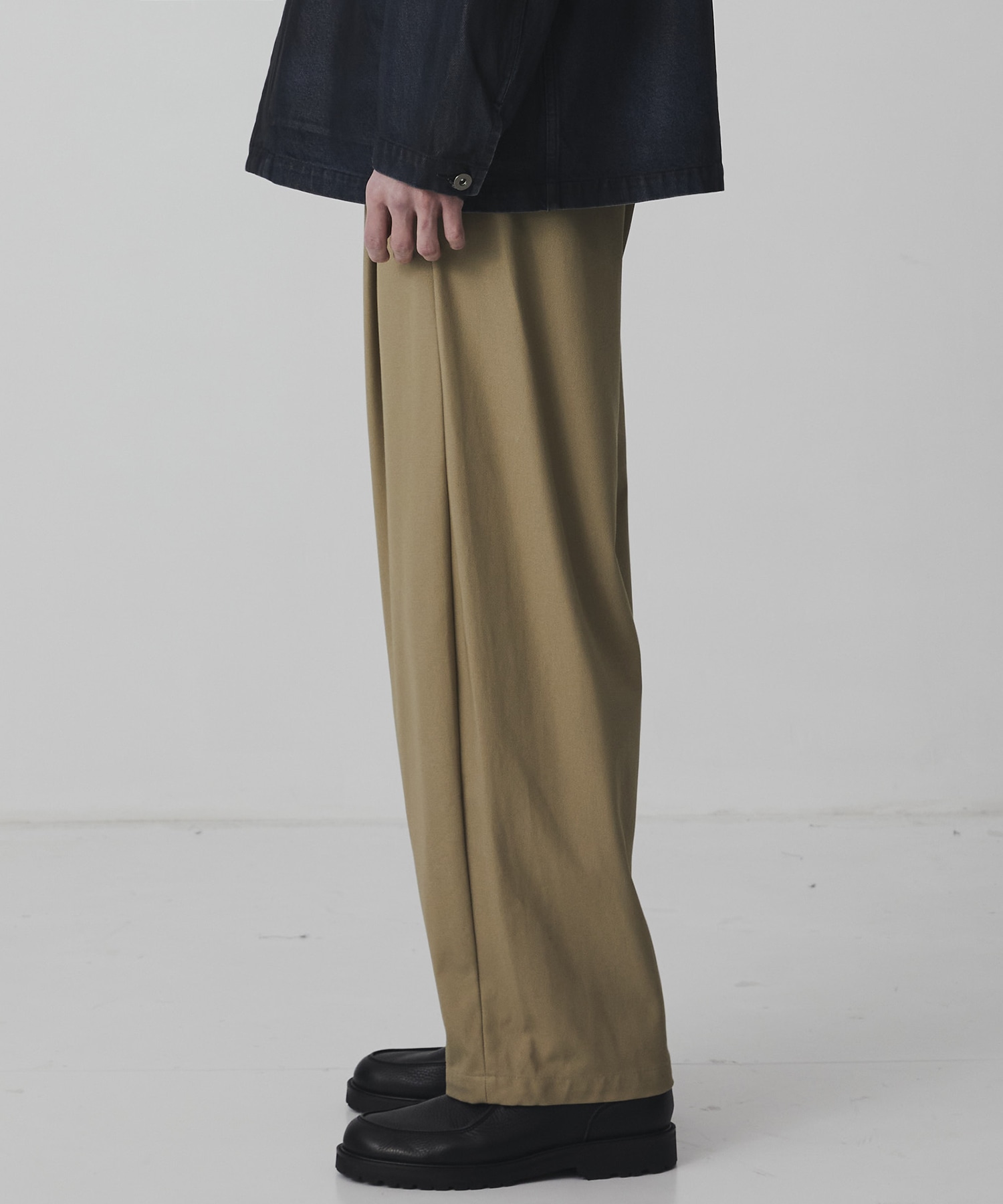 〈WEB限定｜先行予約〉ハイツイスト バレルチノパンツ