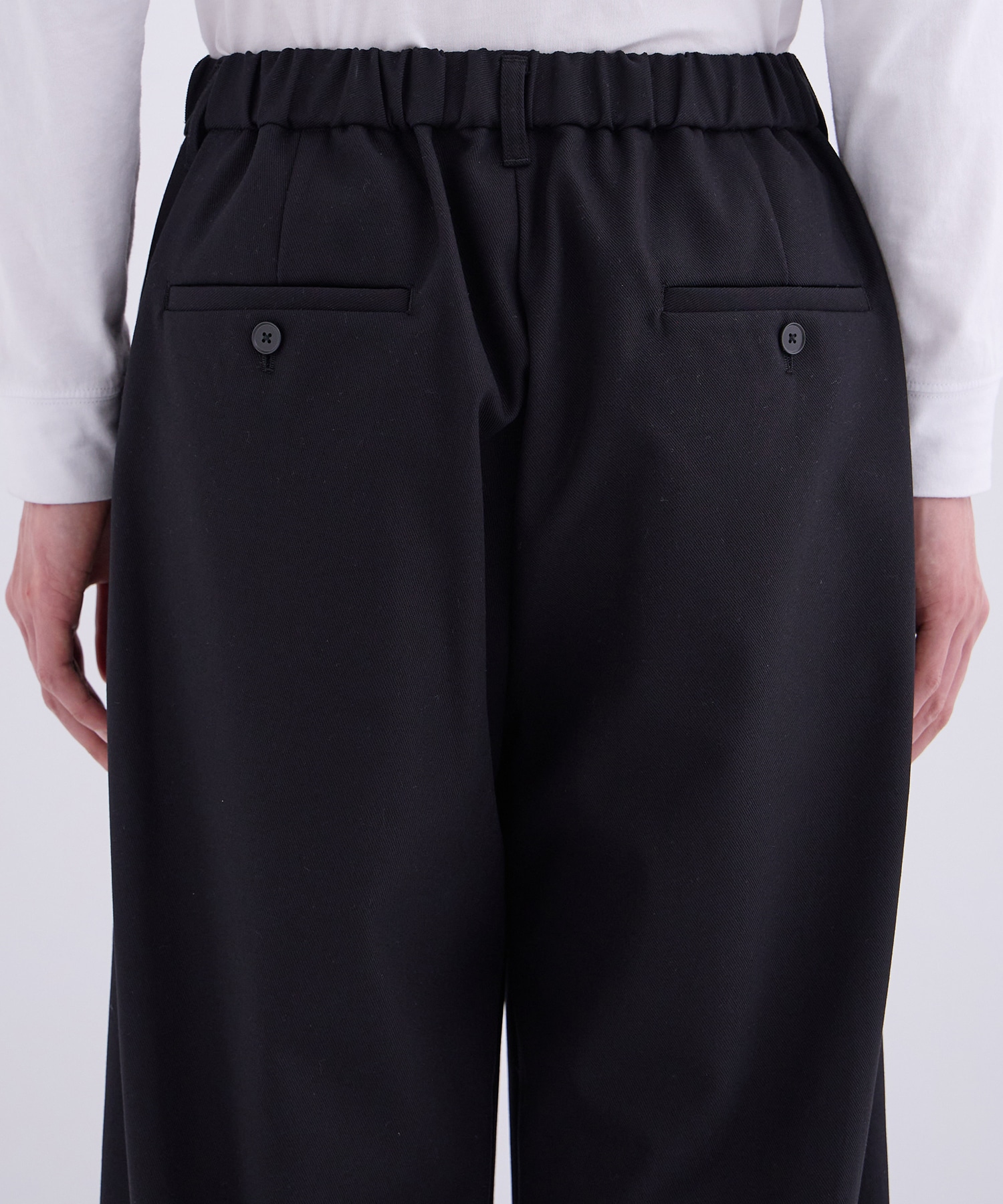 ハイツイスト バレルチノパンツ