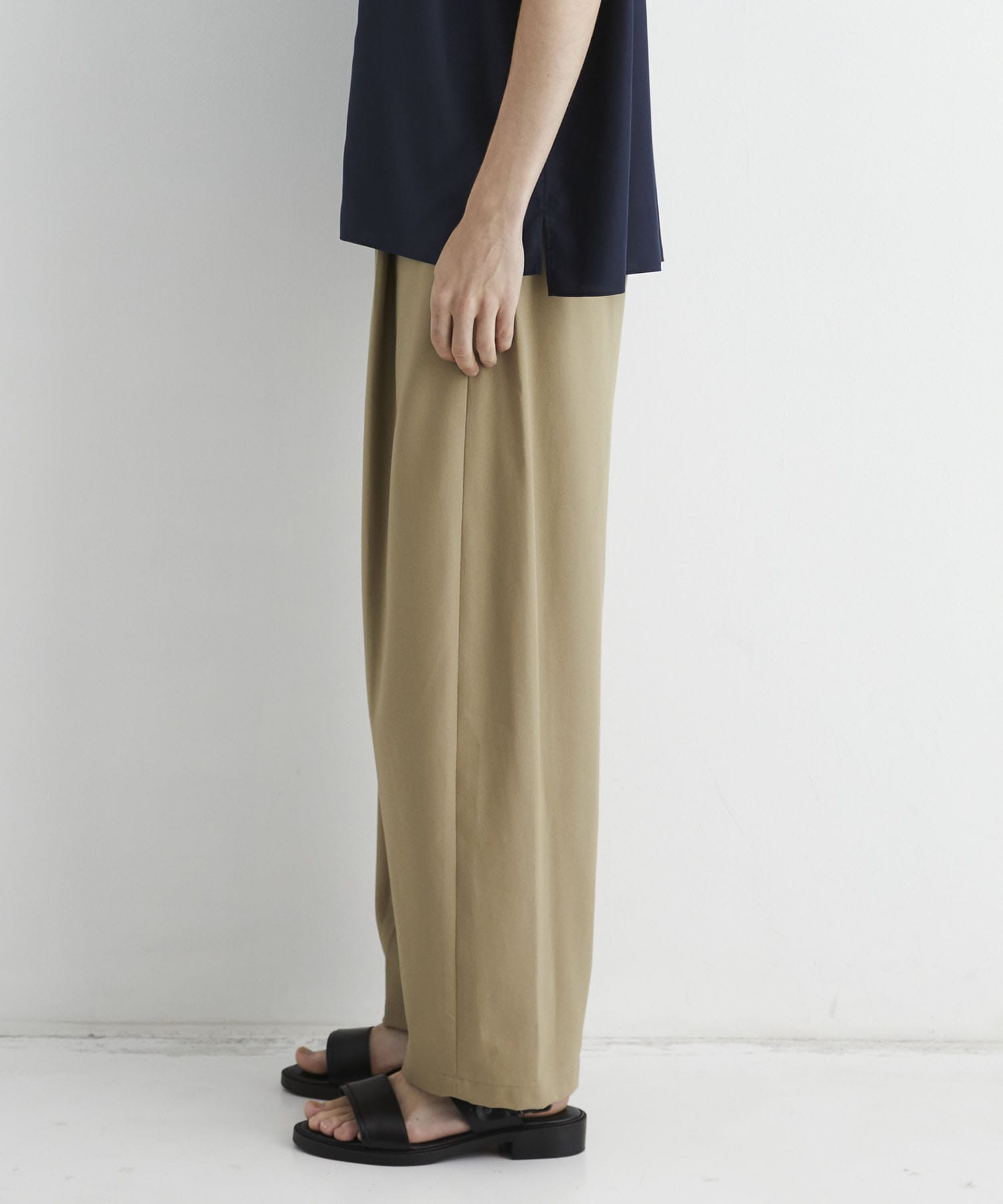 ハイツイスト バレルチノパンツ