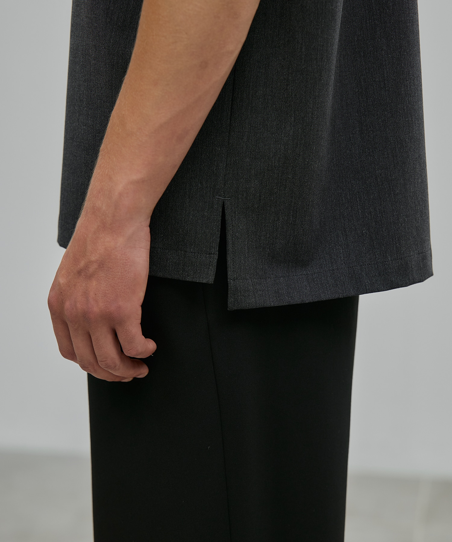 新発売】アウトラスト レギュラーカラーシャツ(1 DARK GREY