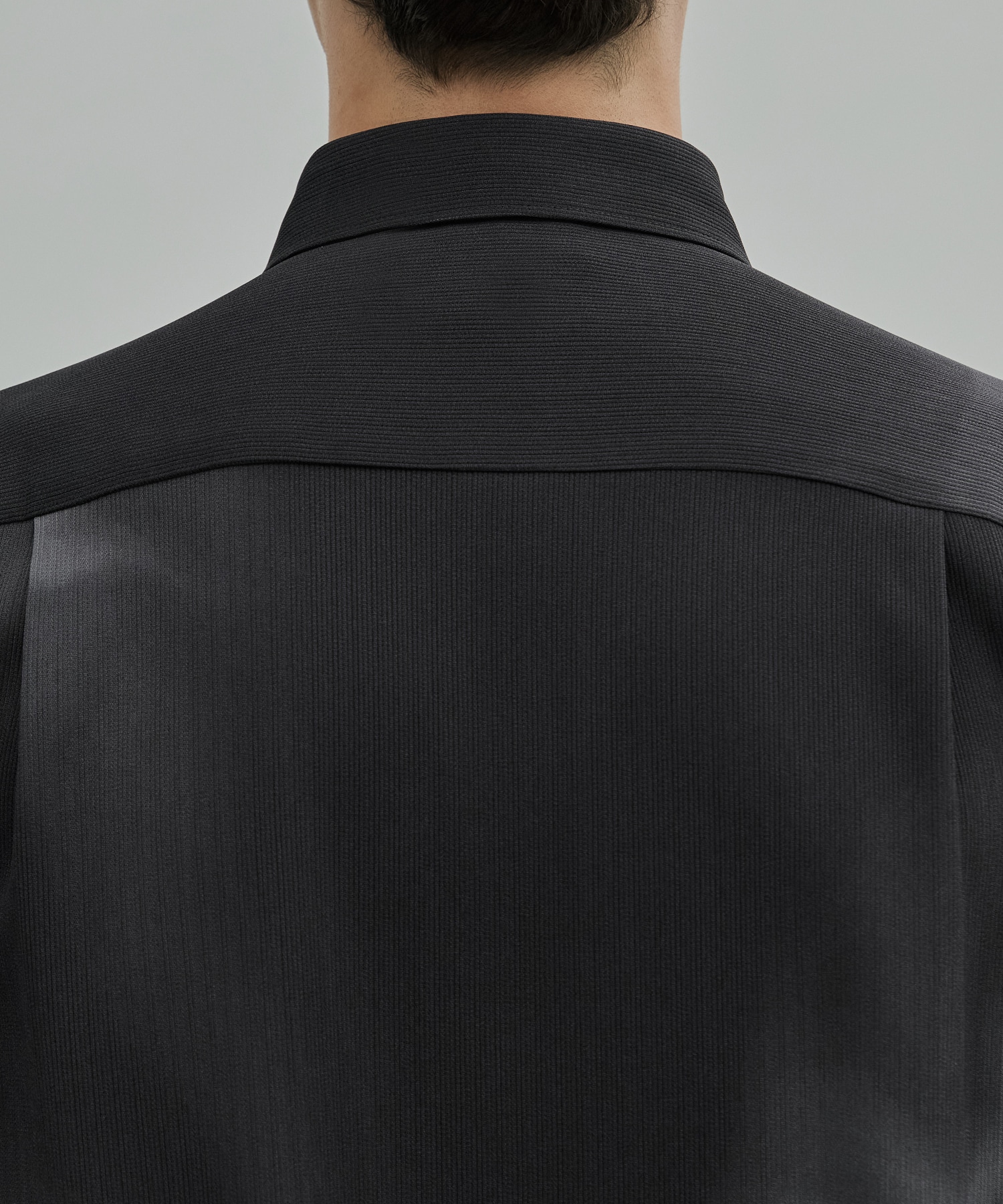 〈新発売〉COLD DRY GRADATION PLEATS ロングスリーブシャツ