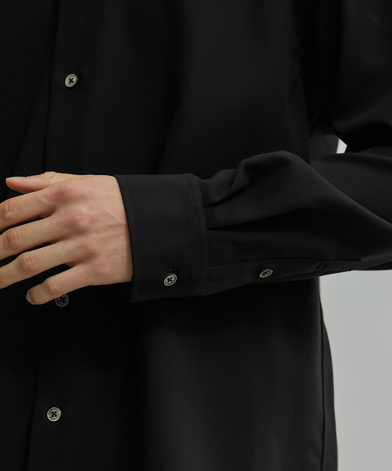 〈WEB限定 先行予約販売〉コットンダブルクロスリラックスシャツ