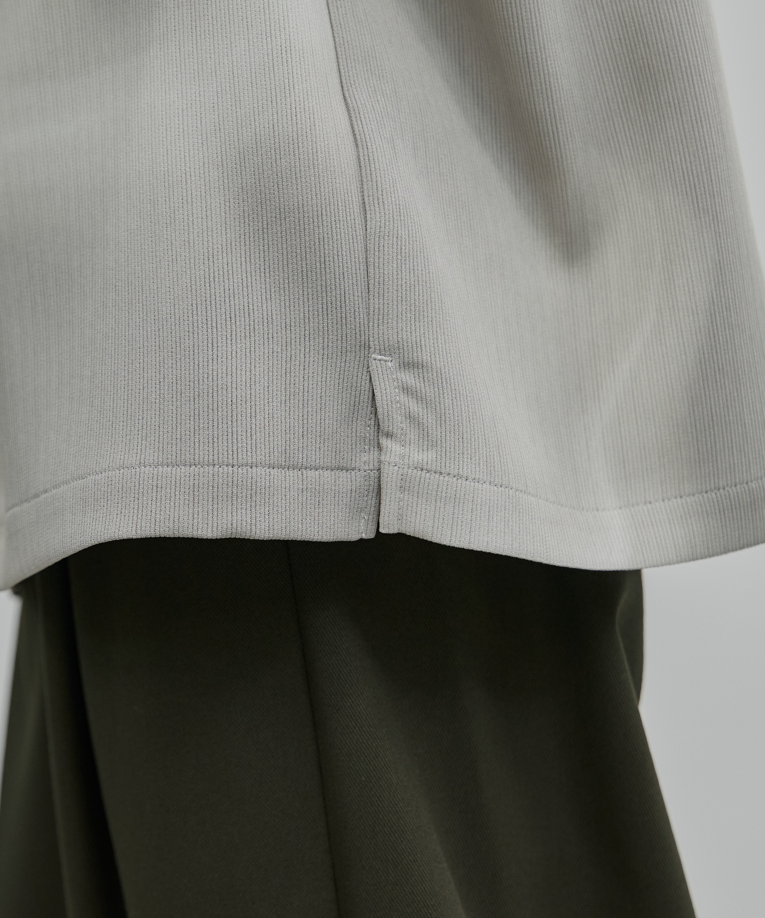 〈新発売〉COLD DRY GRADATION PLEATS オープンカラーシャツ