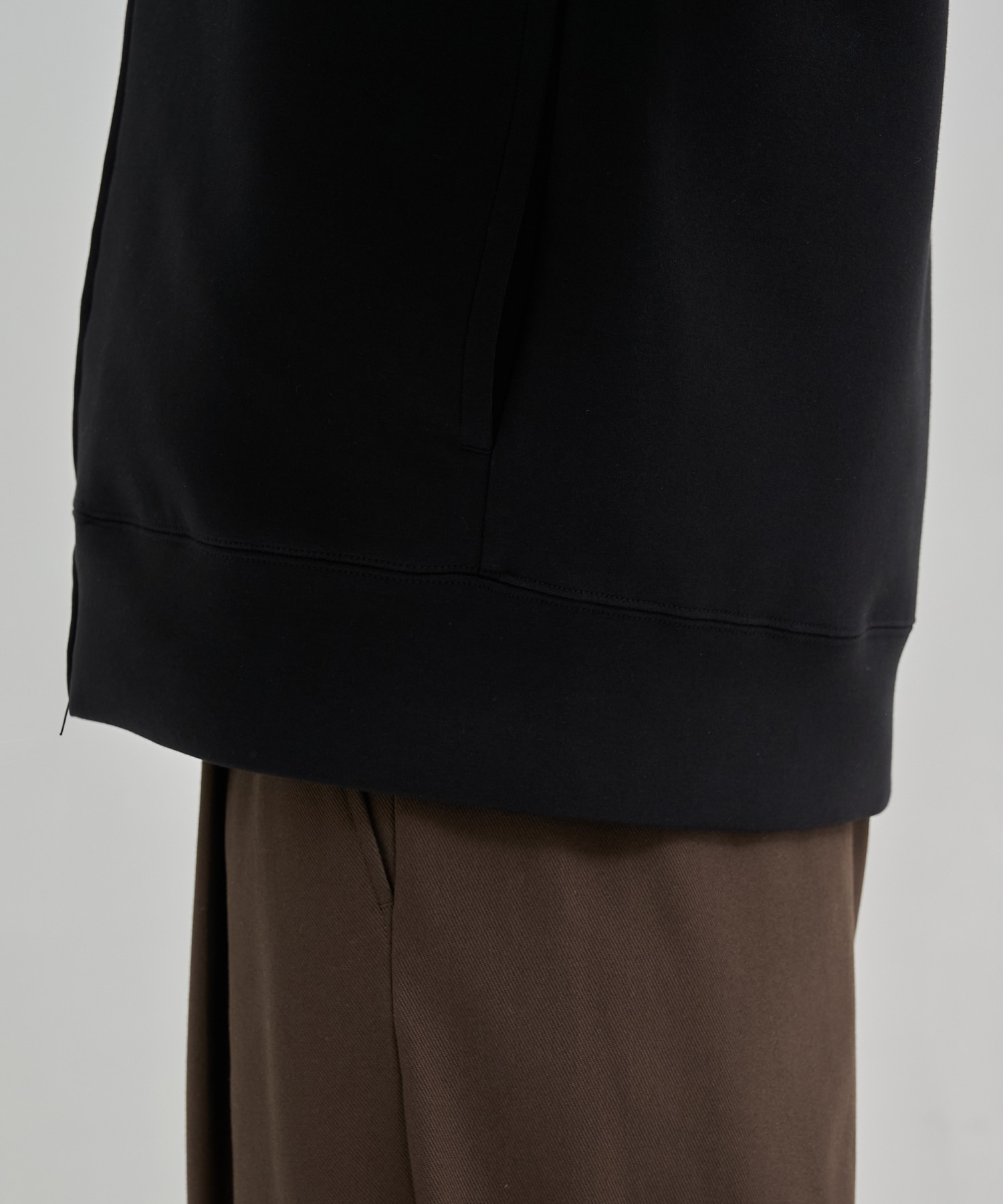 COMPACT AIR ダンボールZIPパーカー