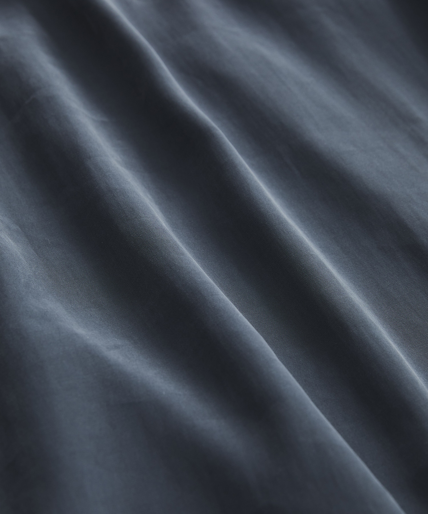 〈2026SS｜WEB限定〉フィブリルレーヨン リラックスシャツ