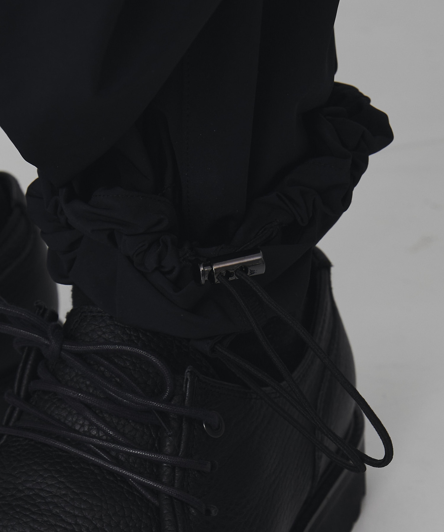 〈2026SS〉LIGHT DOLPHIN ワイドパラシュートパンツ