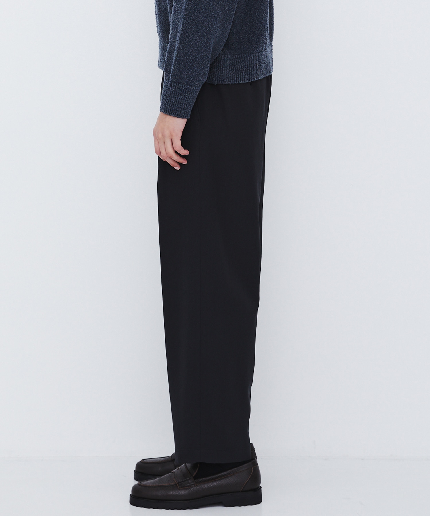 〈WEB先行販売〉超撥水 WOOL GABARDINE 2タックバレルパンツ