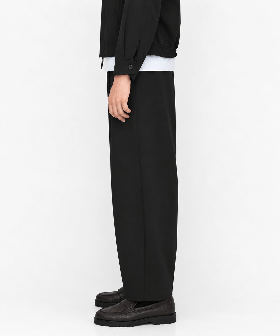 超撥水 WOOL GABARDINE 2タックバレルパンツ