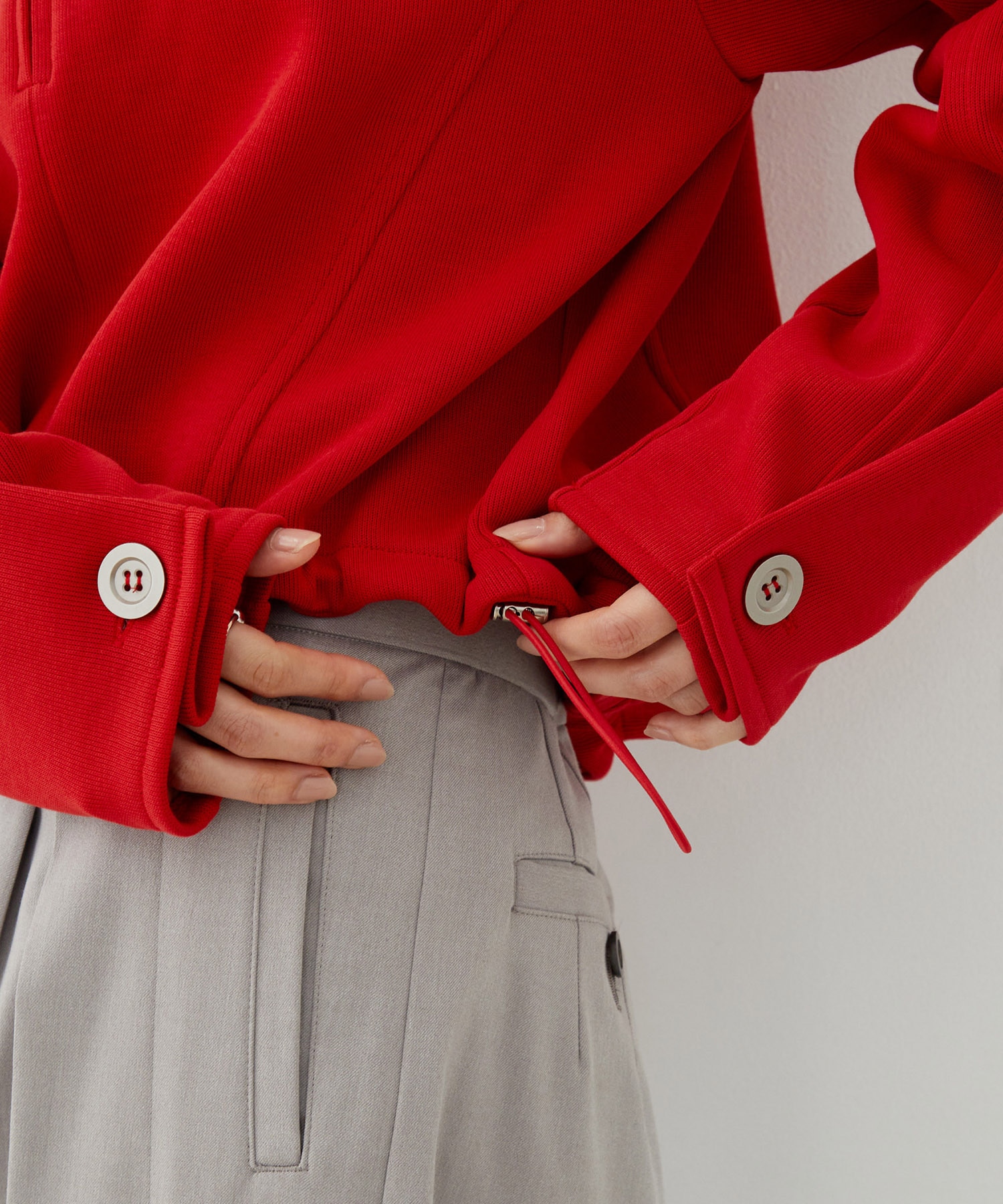 タックフォルムスリーブカットプルオーバー