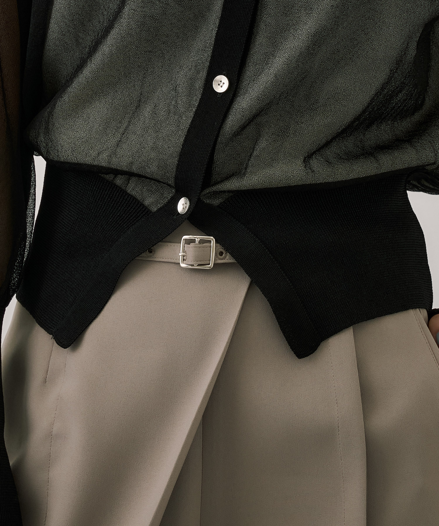 シアースリーブキュプラニットカーデ