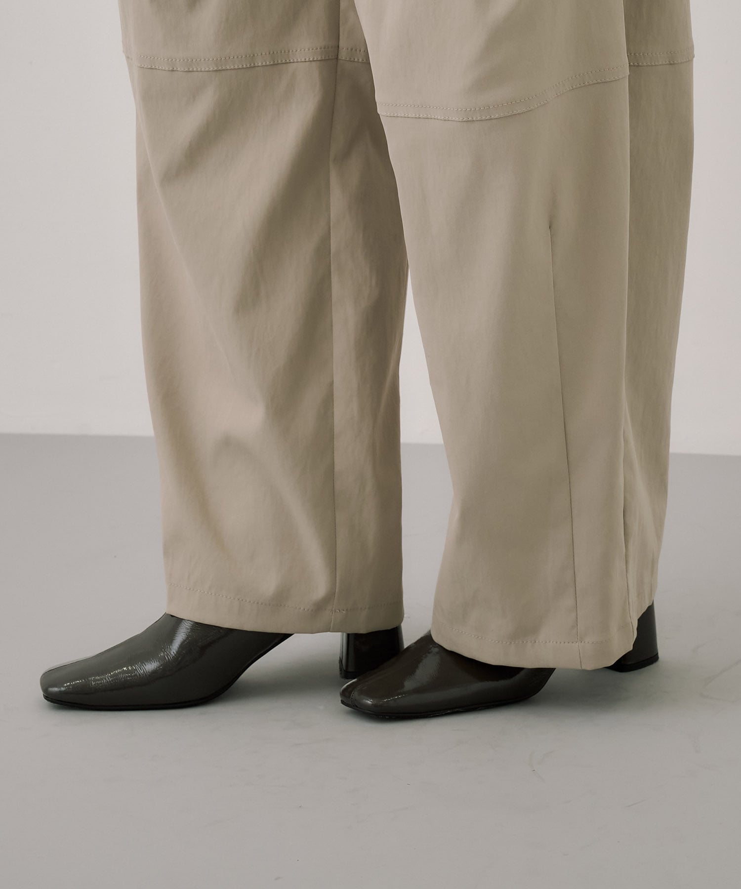 ニーコンバージョンパンツ