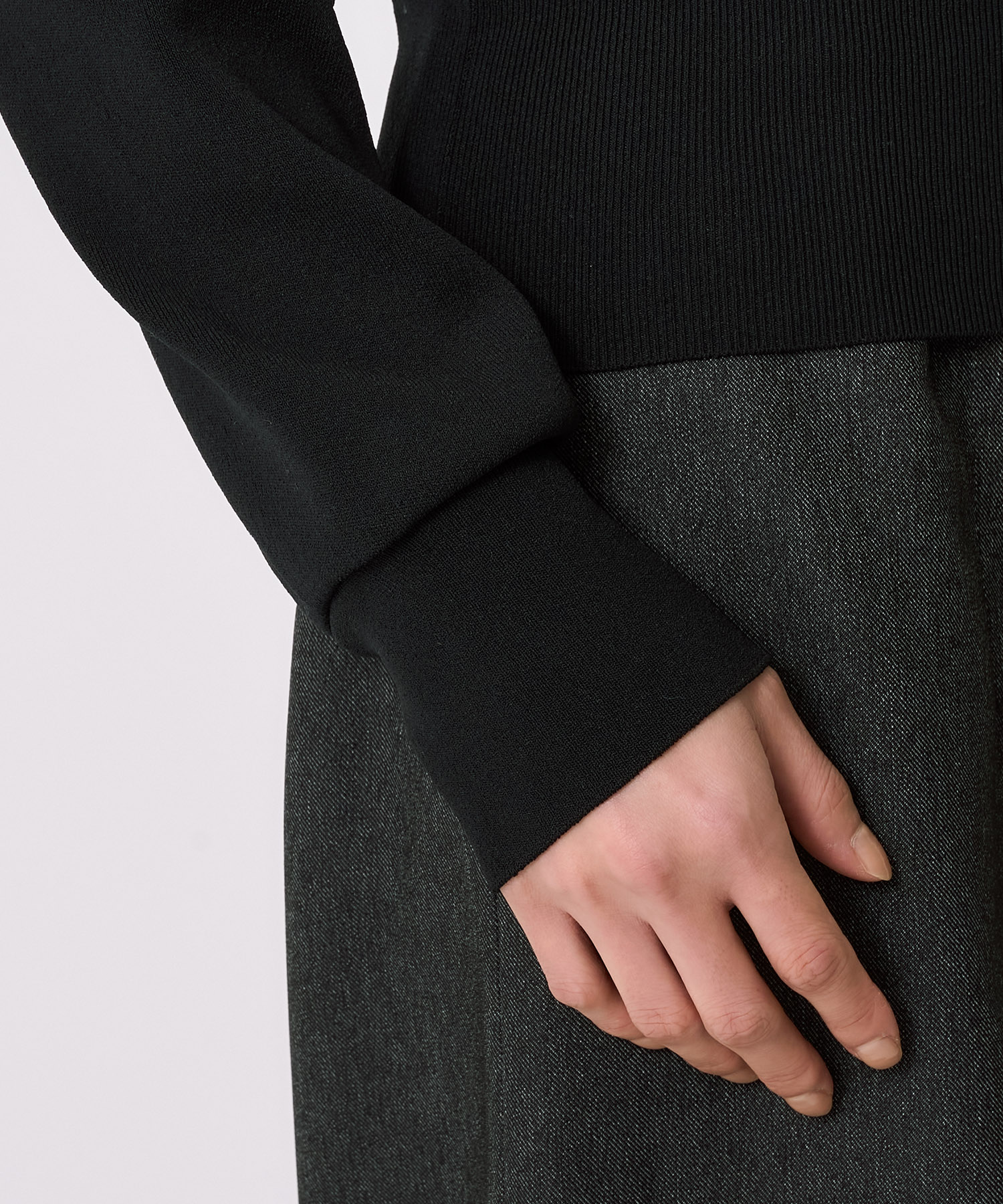 ショルダータックニットトップス