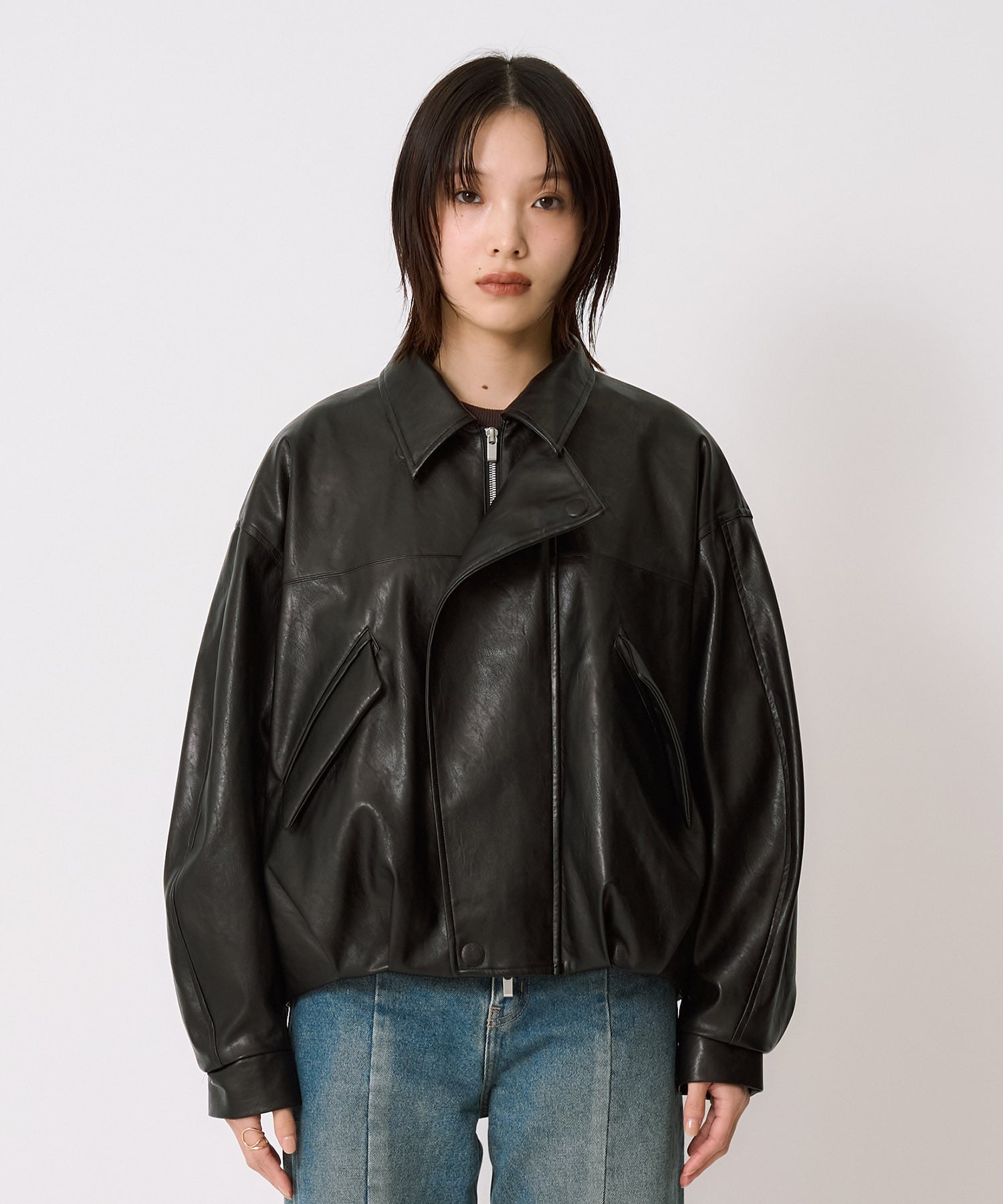 コクーンレザーボンバージャケット