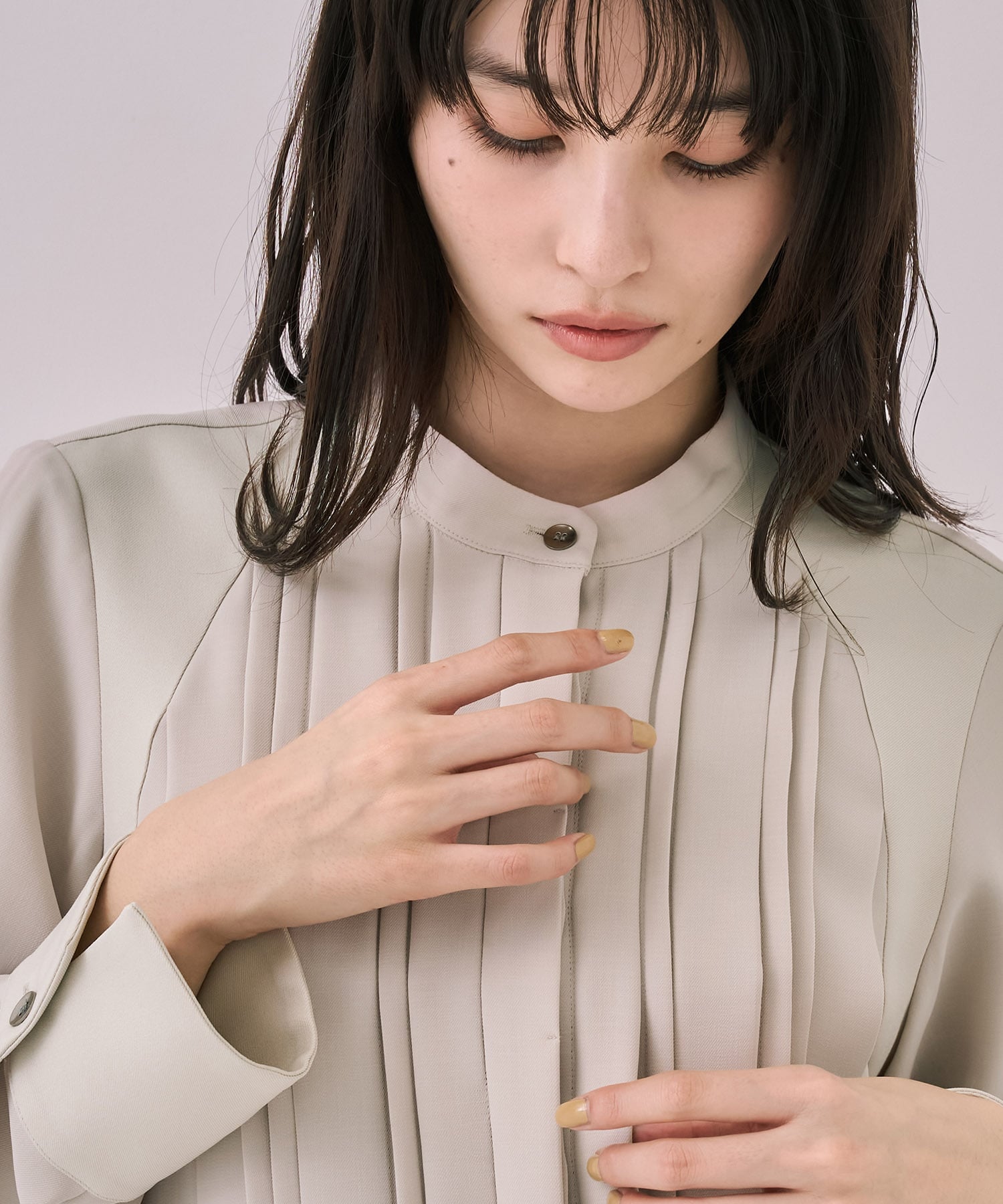 【WEB先行発売】ピンタックバイカラーブラウス