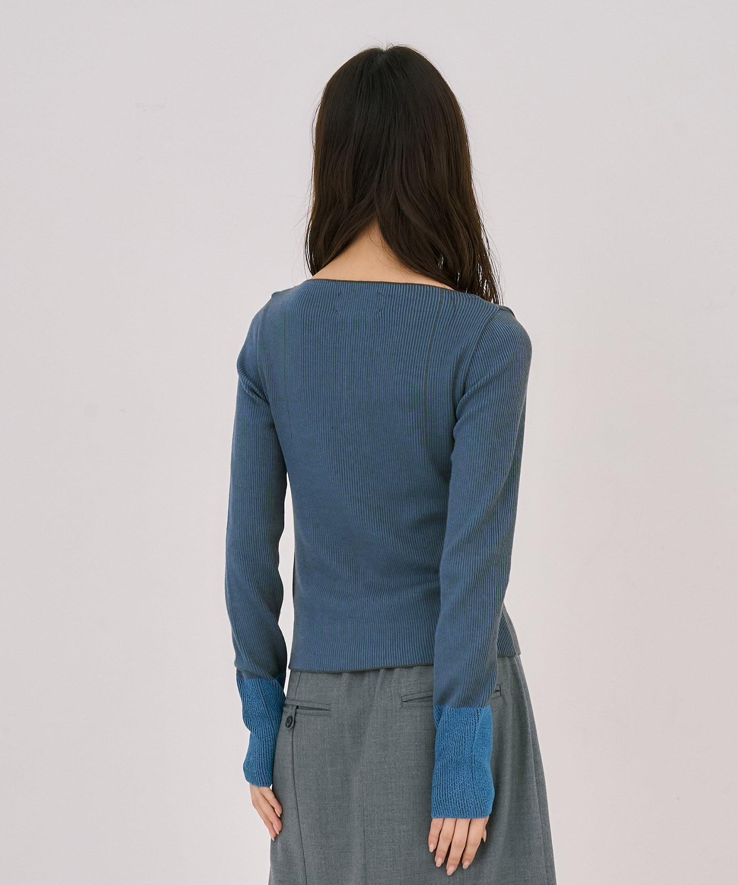 Wカラーレイヤーニット