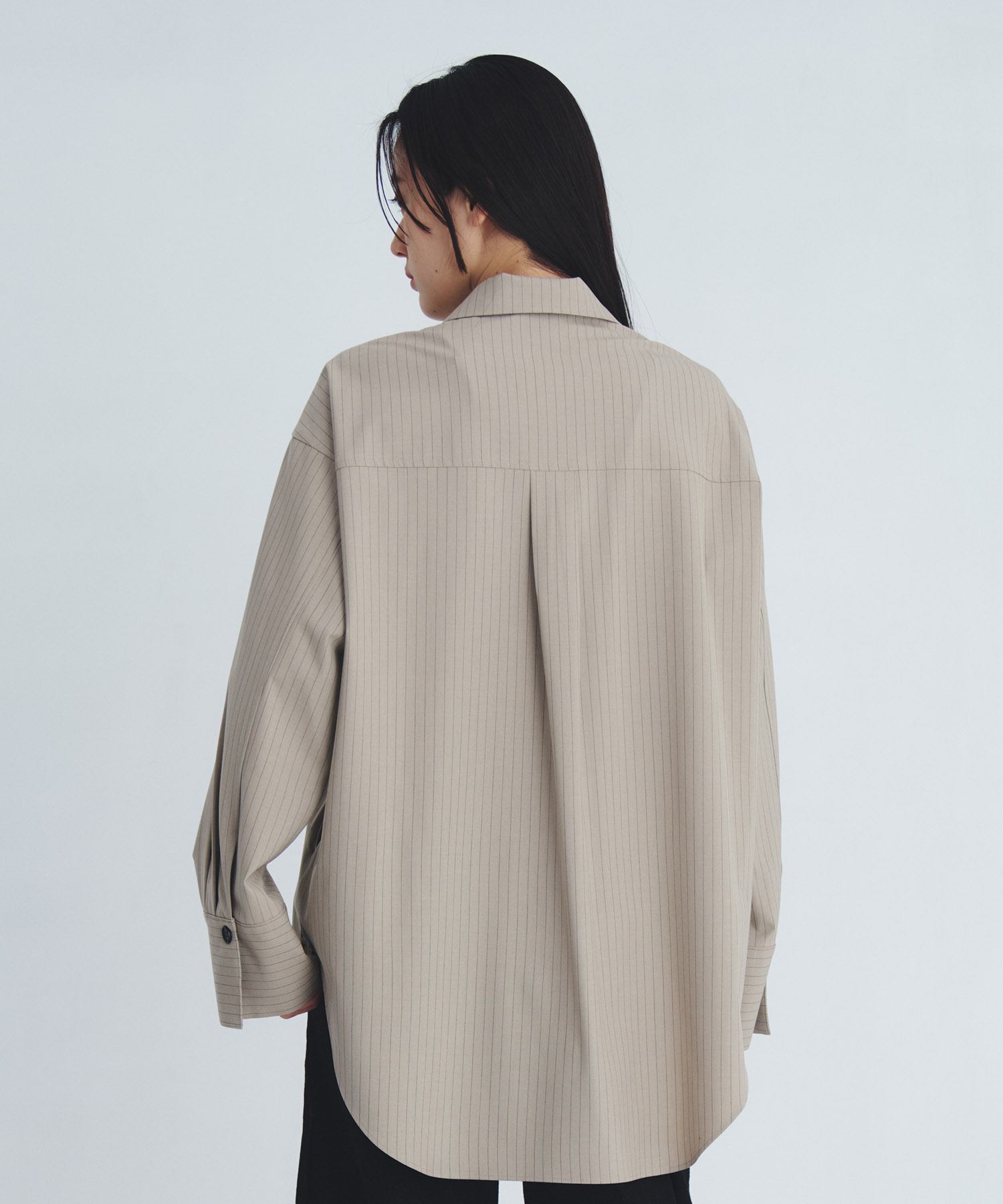 レイヤードテーラーカラーシャツ