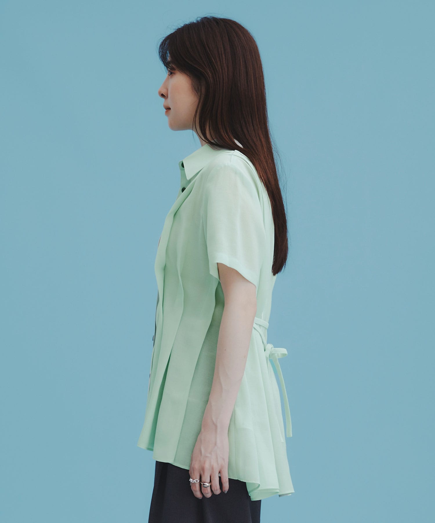 〈WEB限定カラー登場〉ランダムタックメッシュシャツ