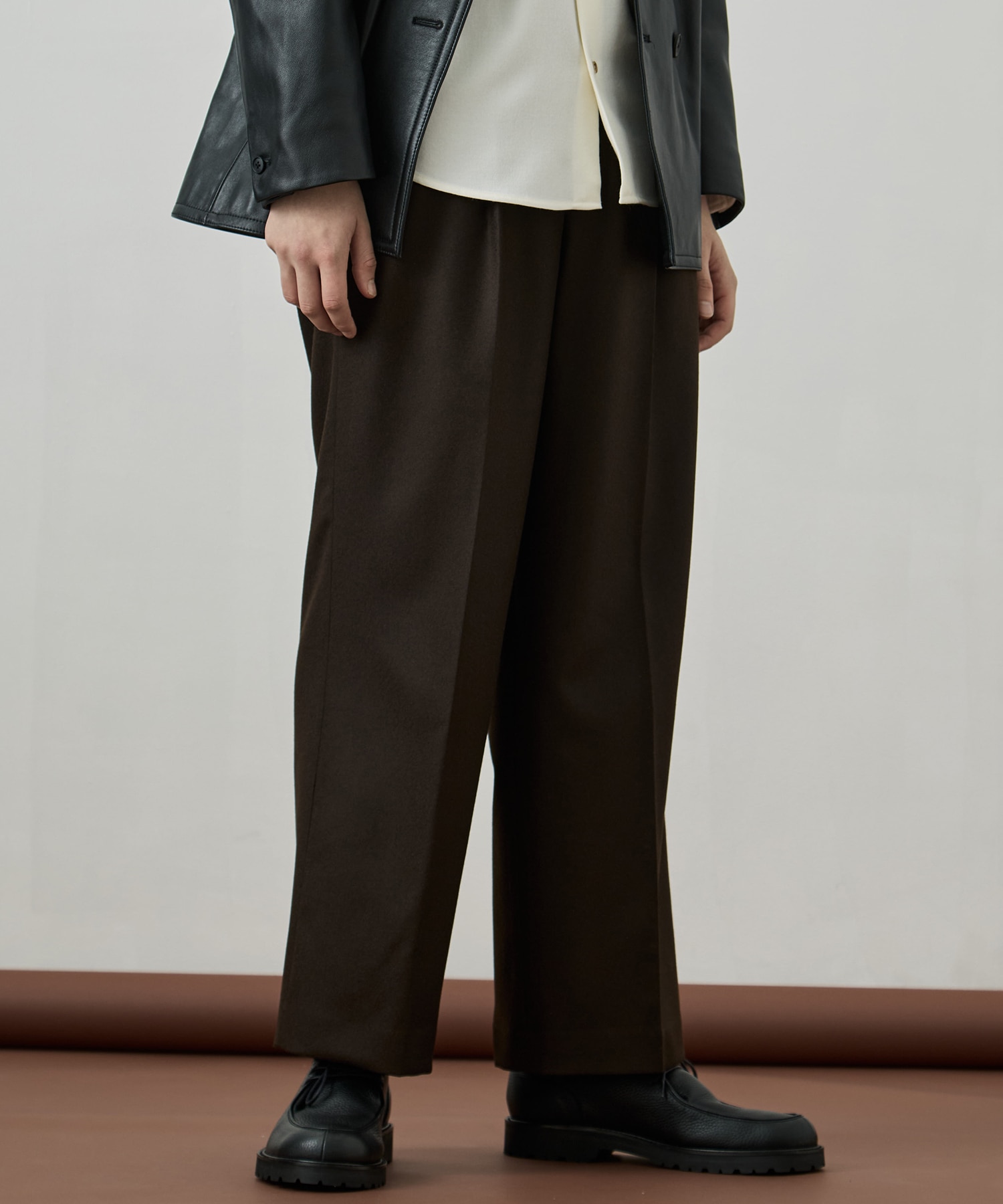 ウールフラノ  2タックストレートパンツ