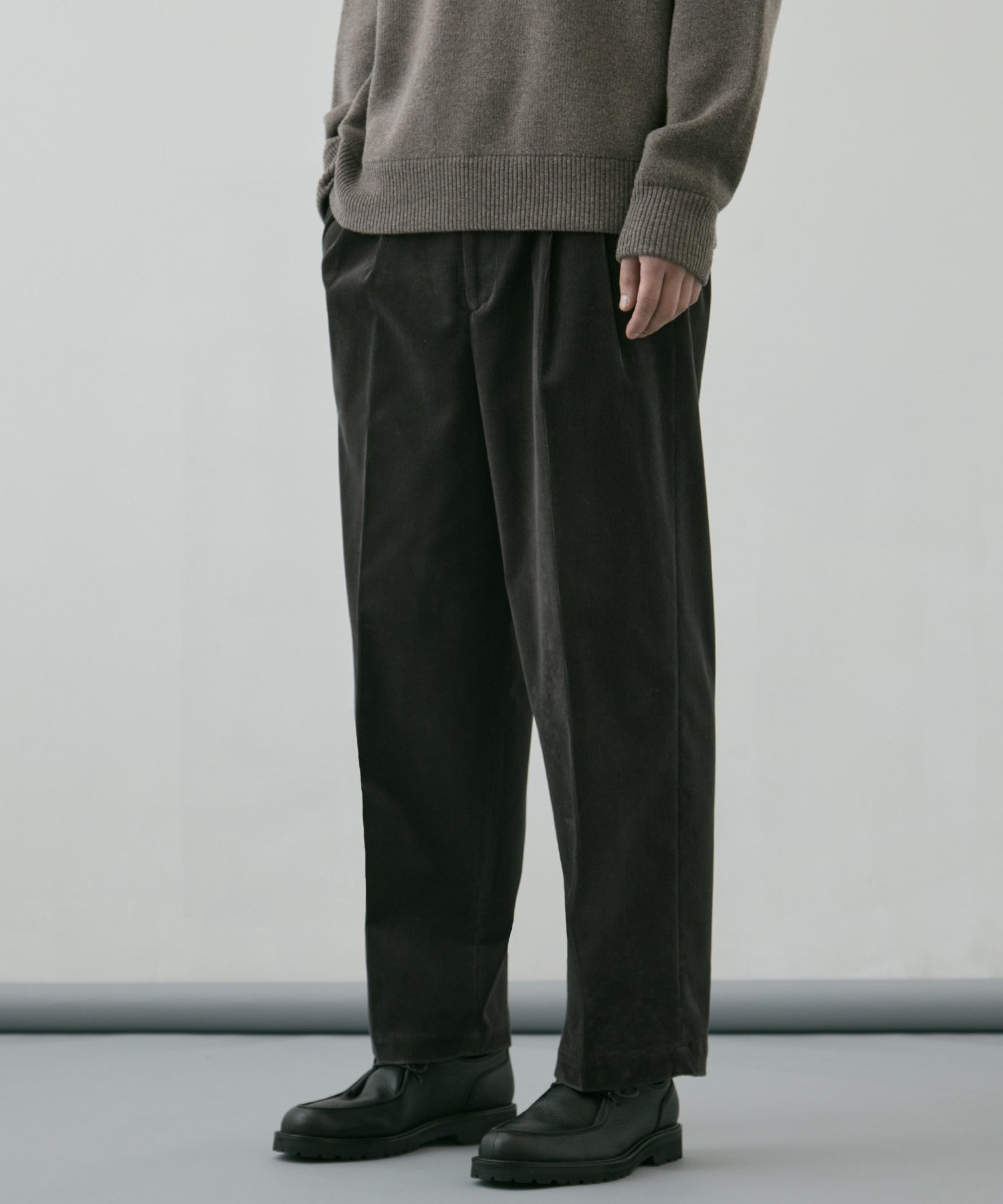 9W CORDUROY 2タックワイドイージーパンツ