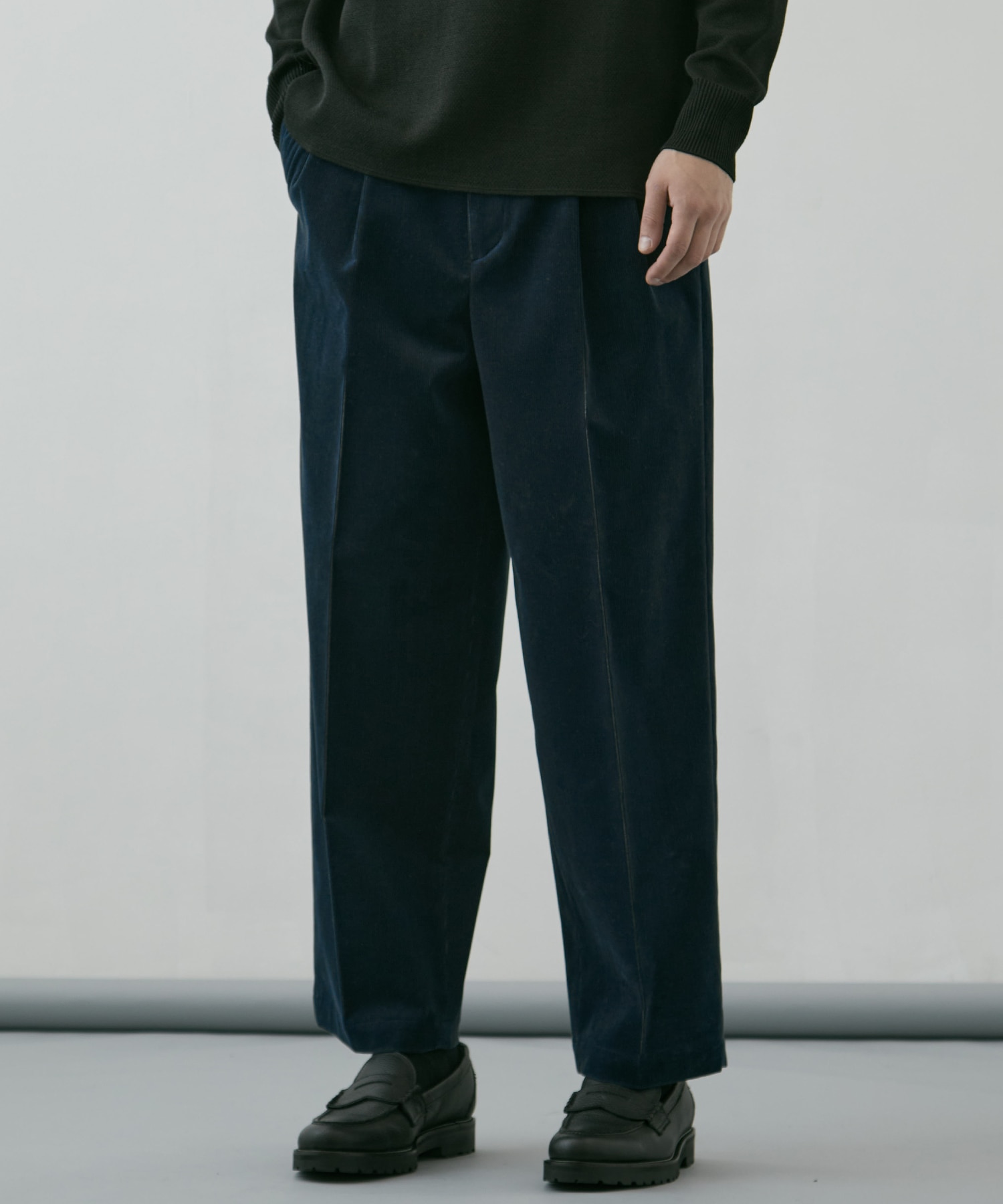 9W CORDUROY 2タックワイドイージーパンツ
