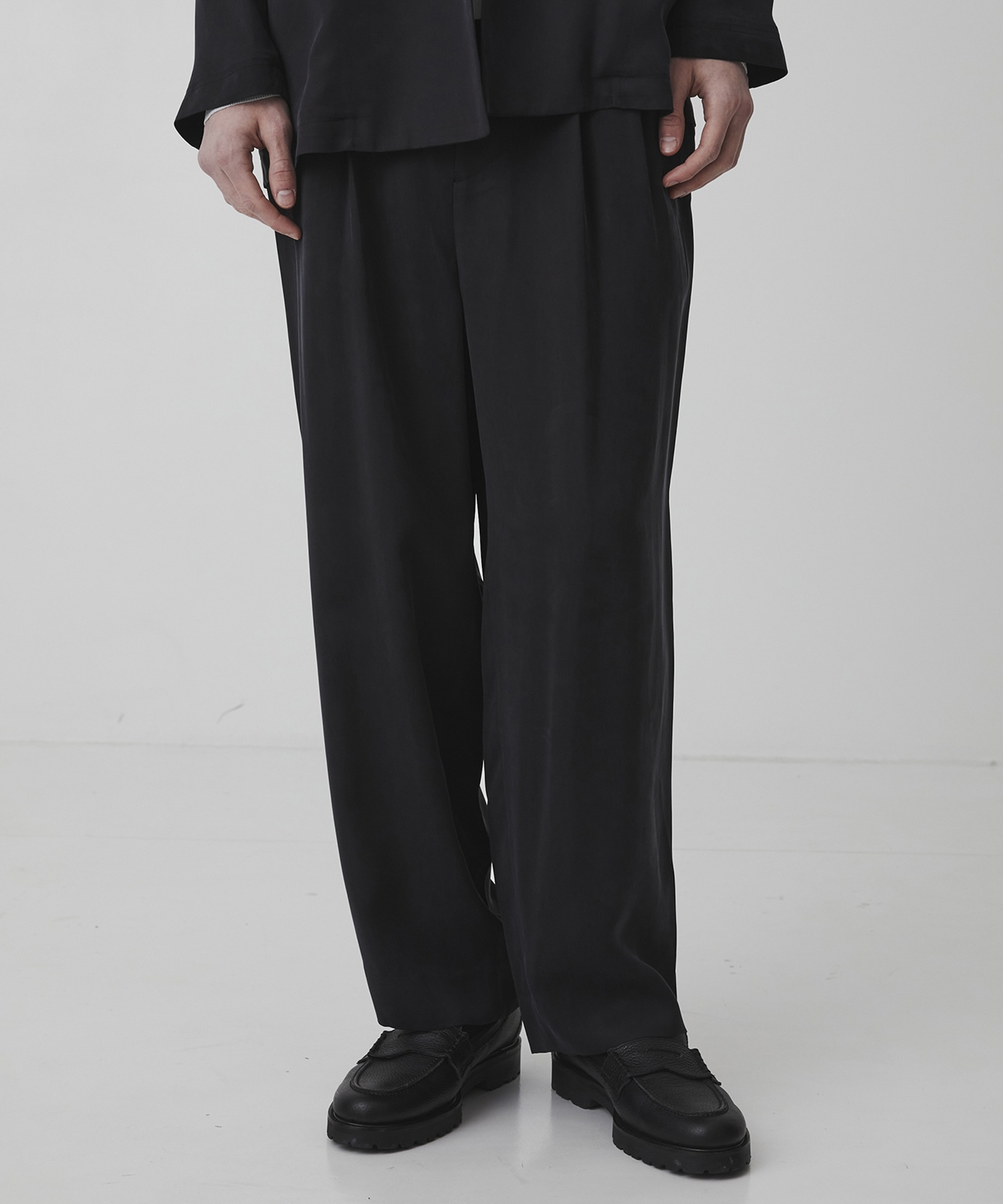 HIGH TWIST CUPRA 2タックイージーパンツ