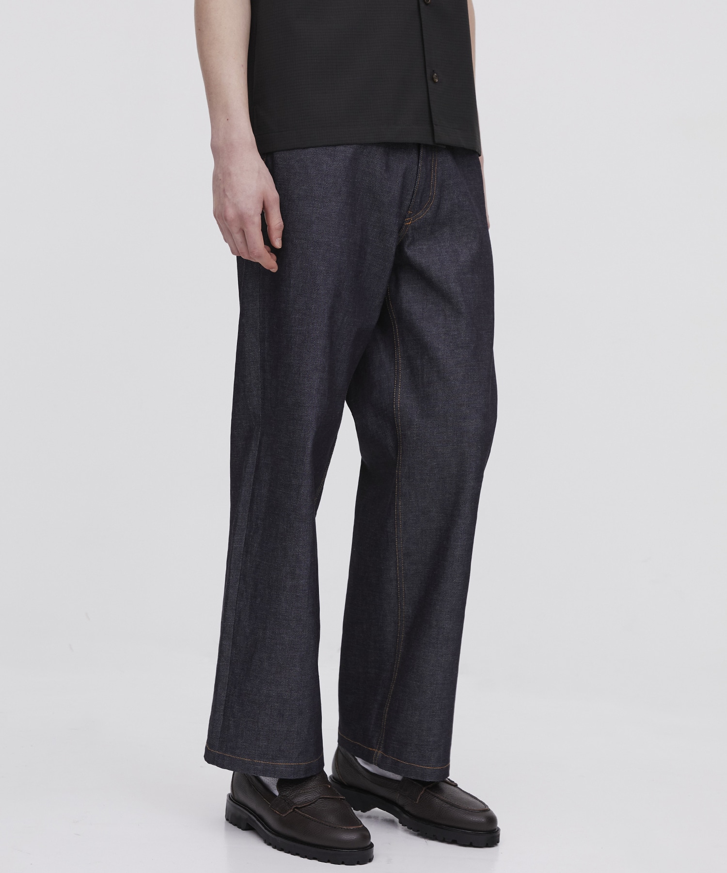 SUPIMA DENIM ストレートセミフレアパンツ
