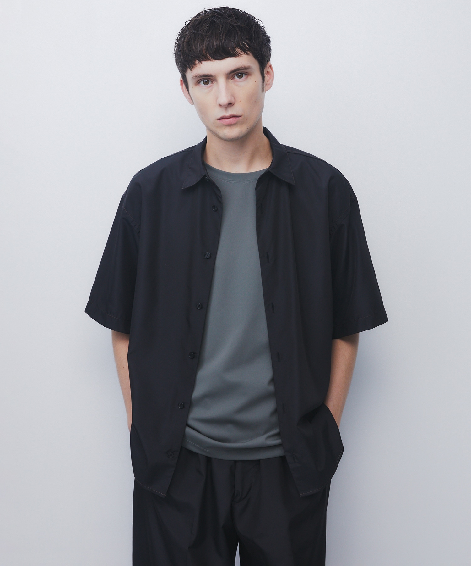 DRY SILK TAFFETA BACK PLEATS SHIRT