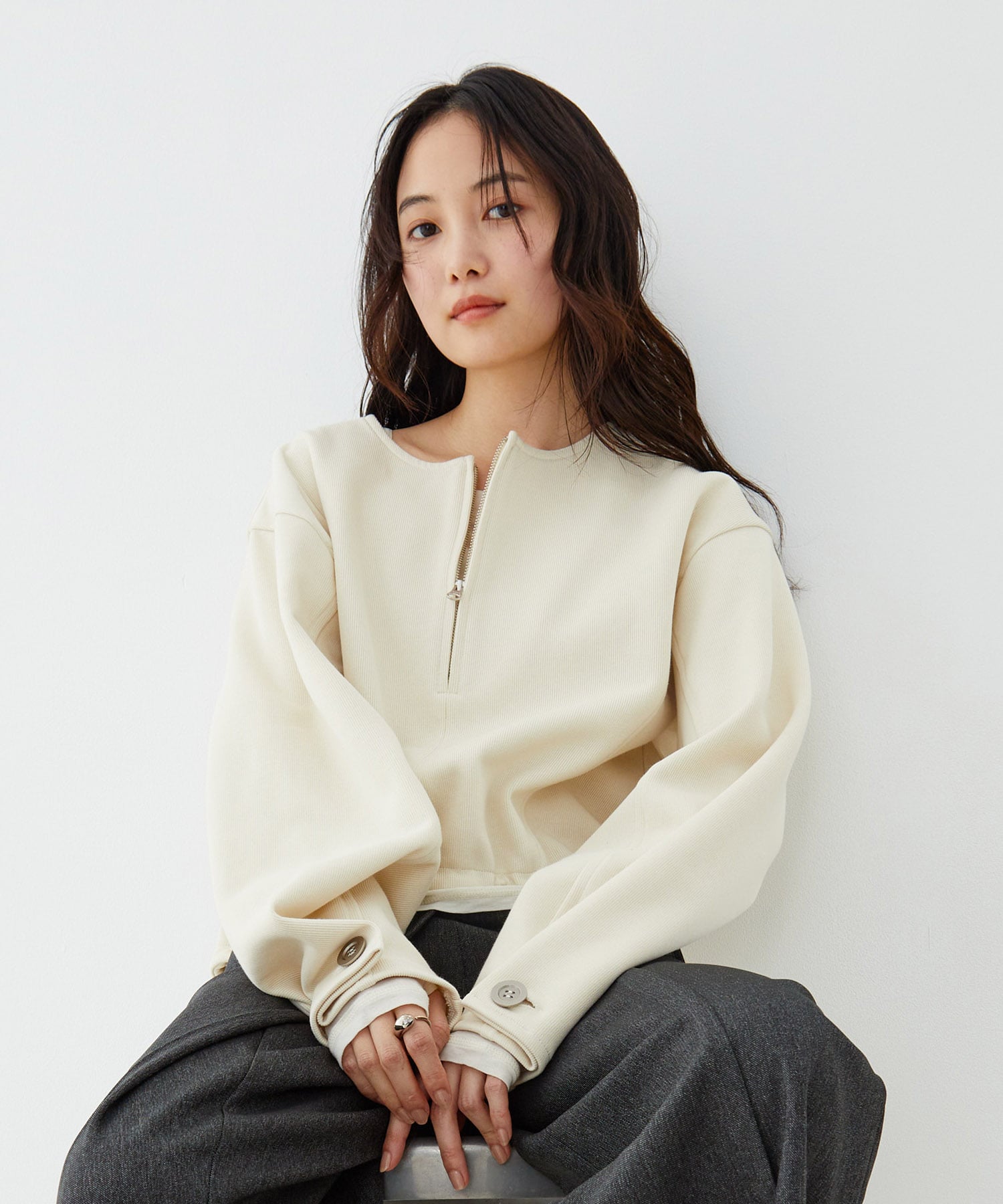 タックフォルムスリーブカットプルオーバー