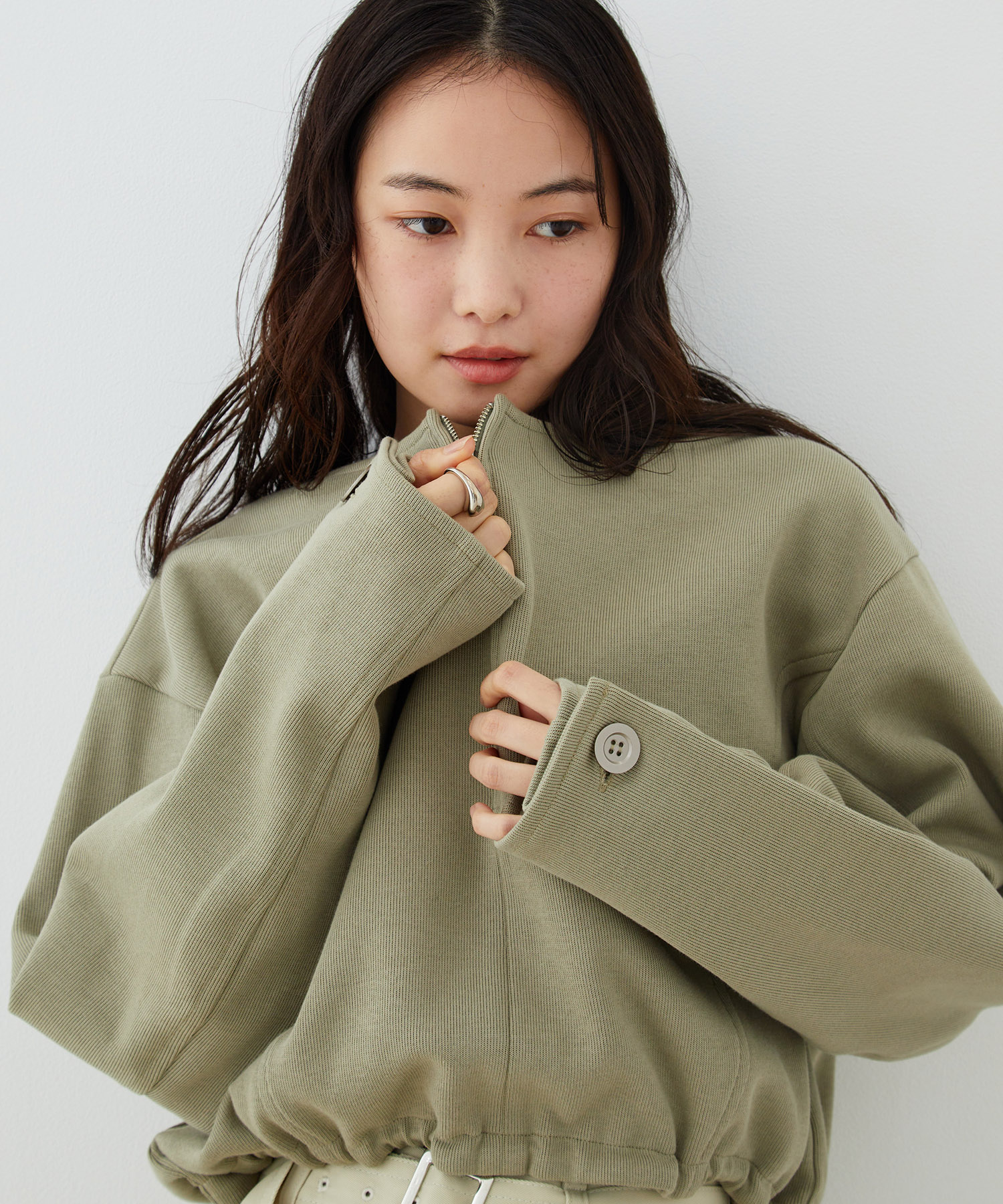 タックフォルムスリーブカットプルオーバー