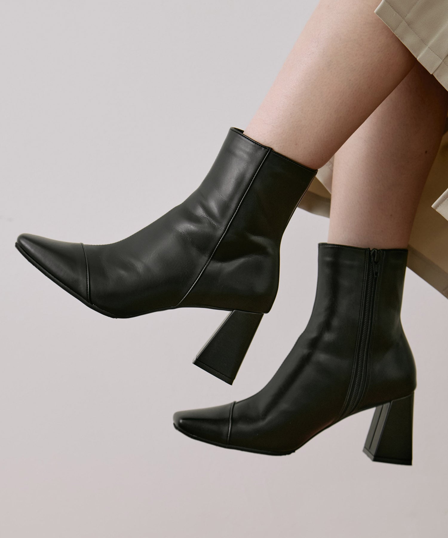クッションスリムショートブーツ