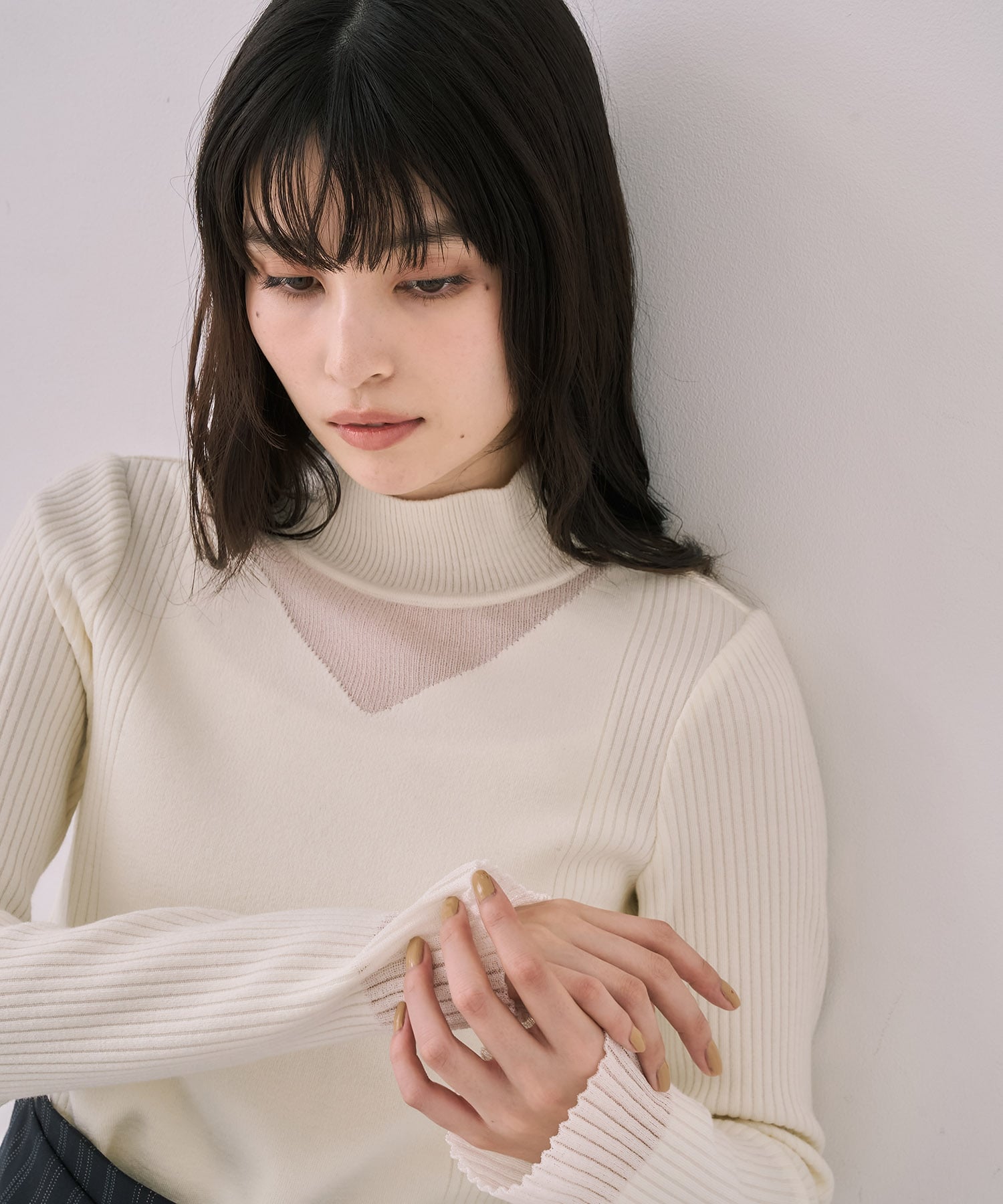 クリアコンビVネックニットプルオーバー