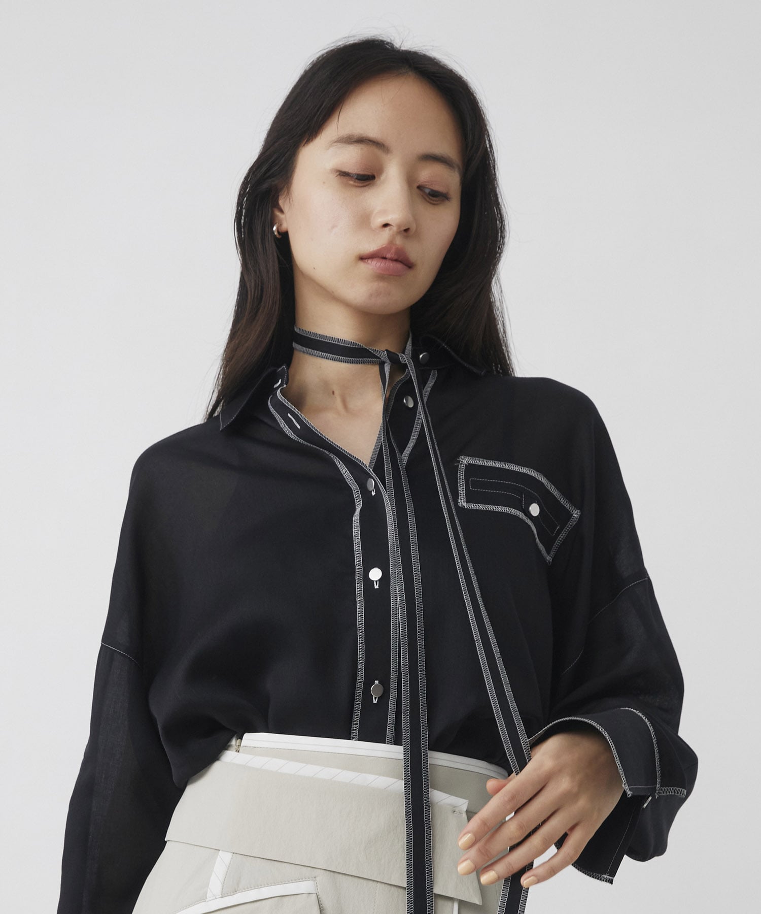 シアーデニムトリムシャツ