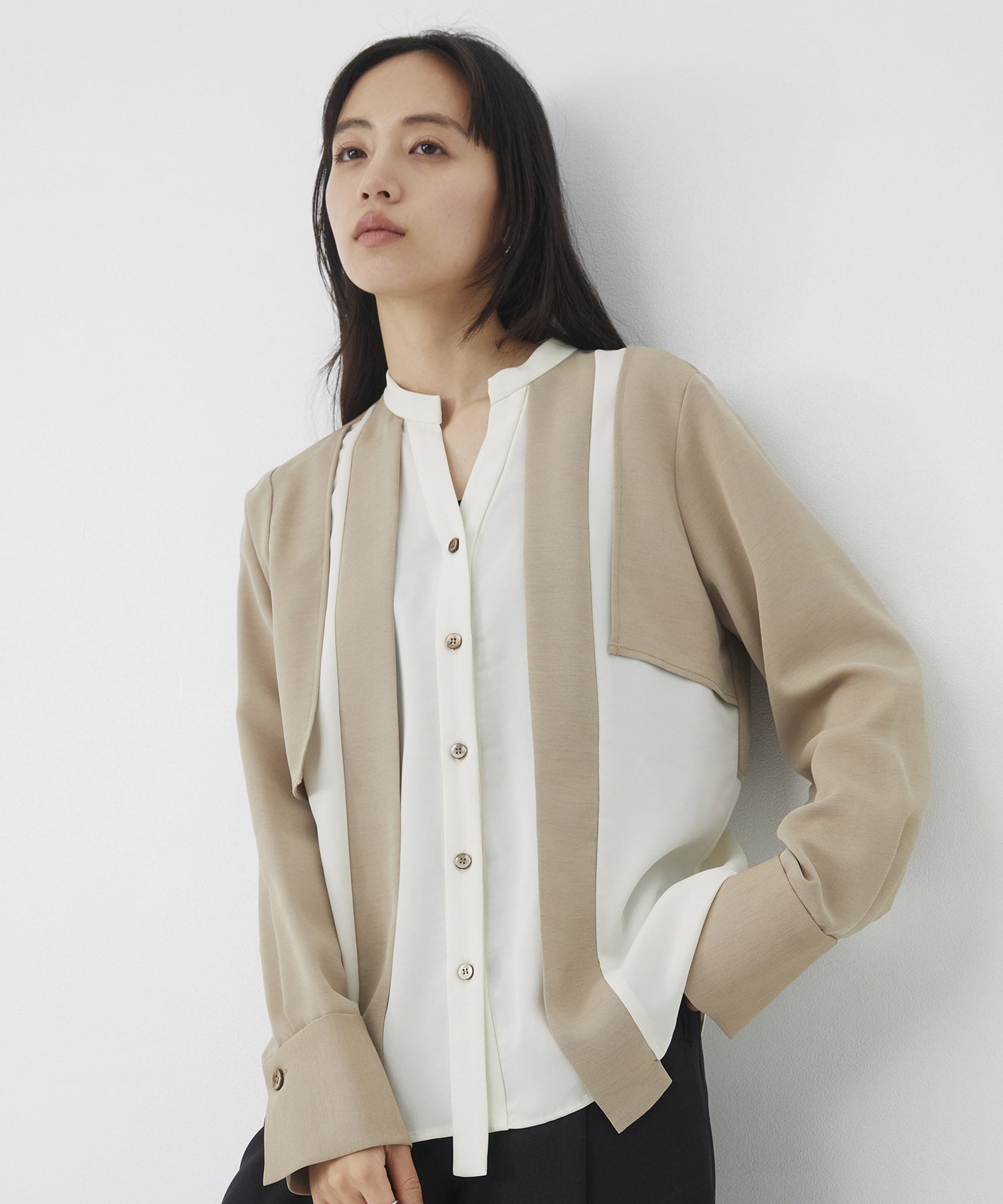 〈残りわずか〉【WEB限定】レイヤードバイカラーブラウス