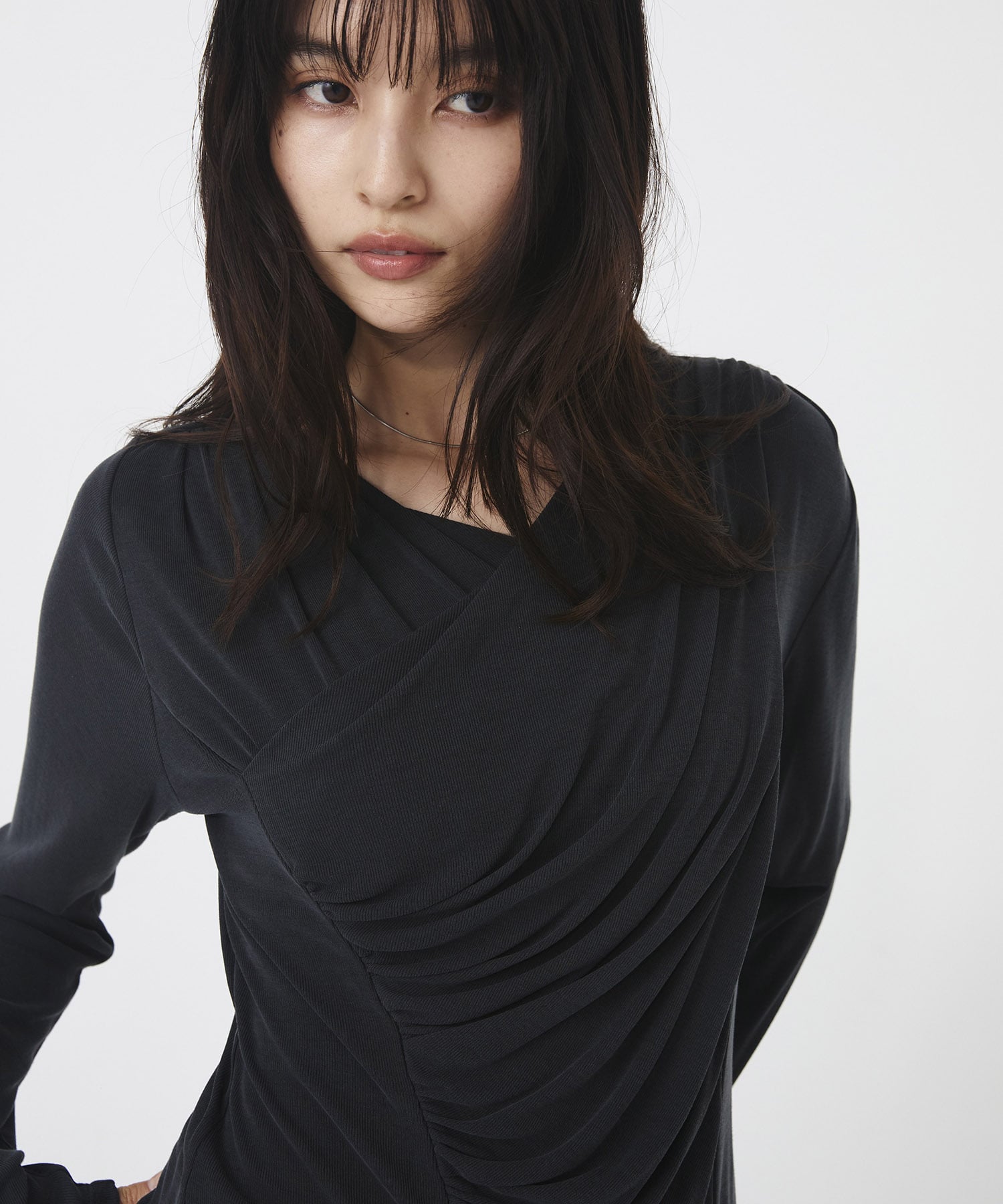 アシメドレープトップス