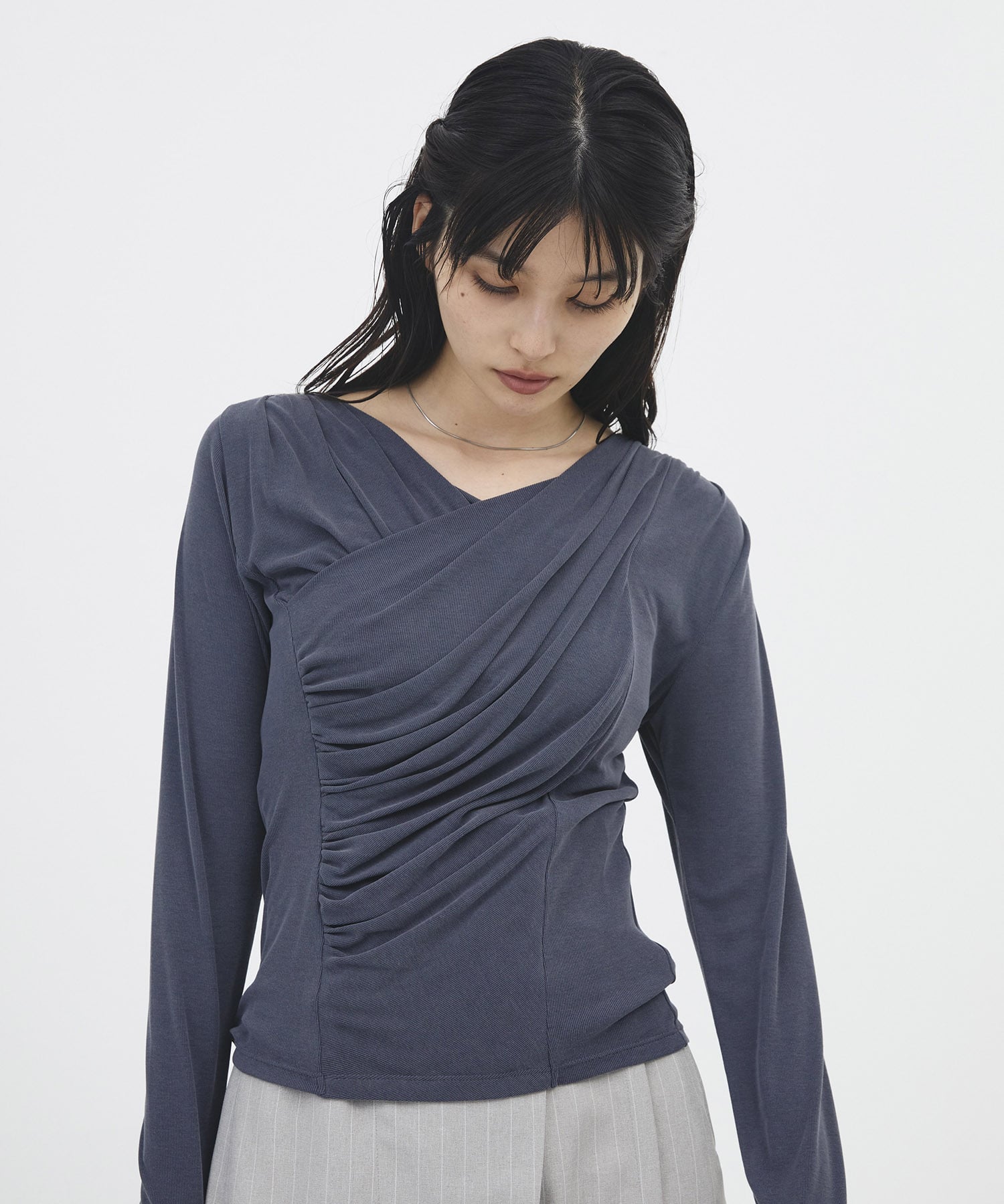 アシメドレープトップス